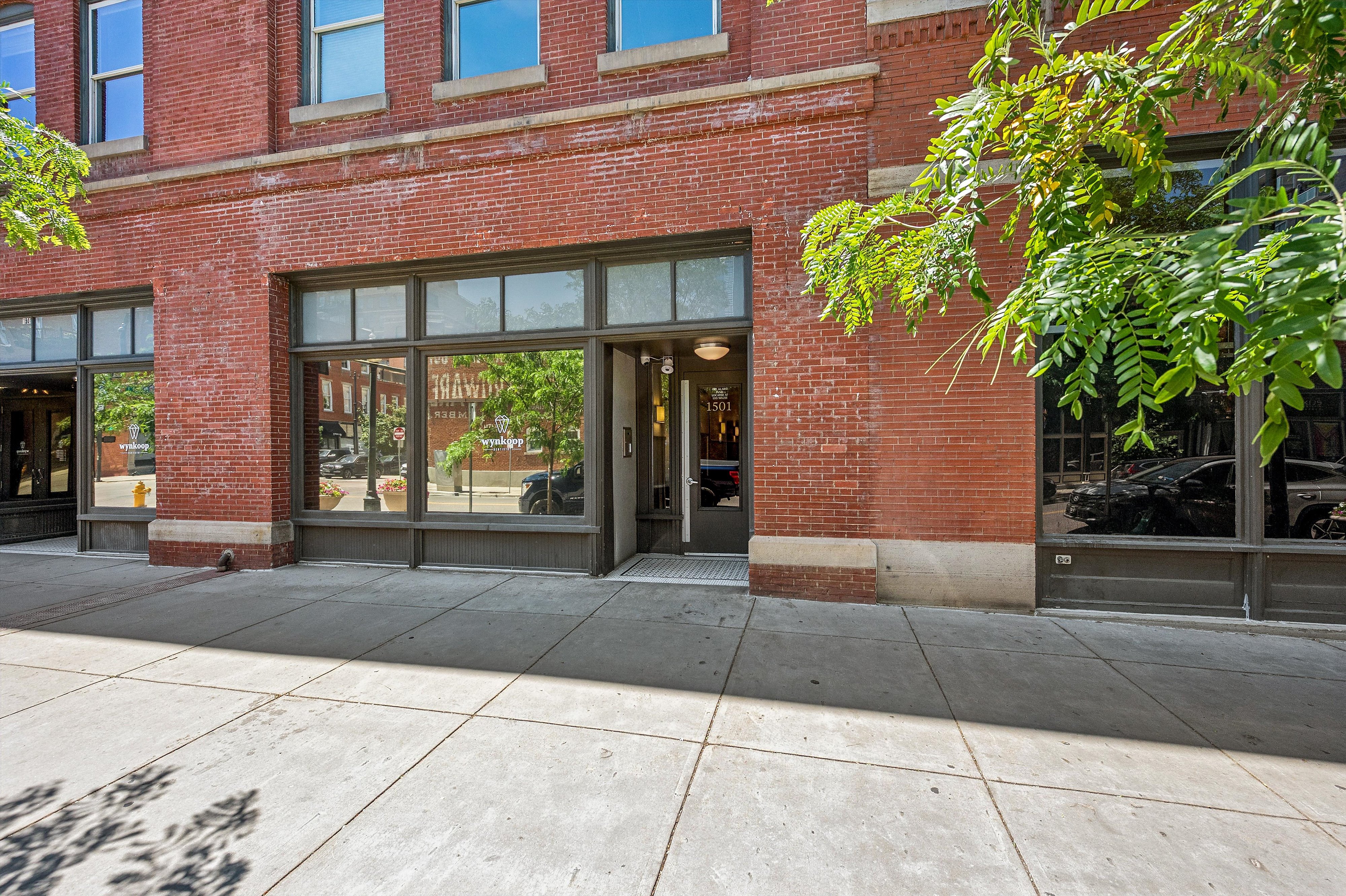  rare lodo loft gem – exposed brick, parking & walk to union  station - 物件實景