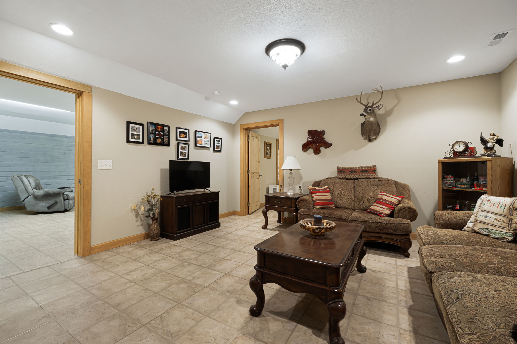 Burnsville, North Carolina, 28714, United States, 2 Bedrooms Bedrooms, ,Residential,For Sale,1931797