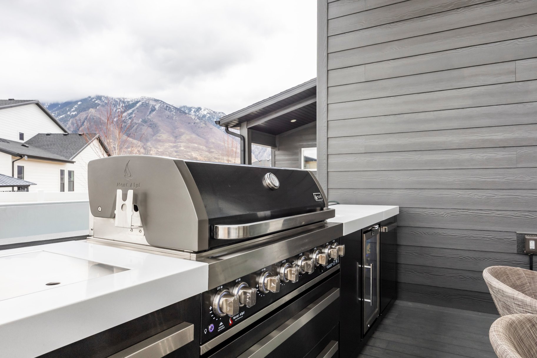  Luxury Inside and Out with Mountain Views - 物件實景