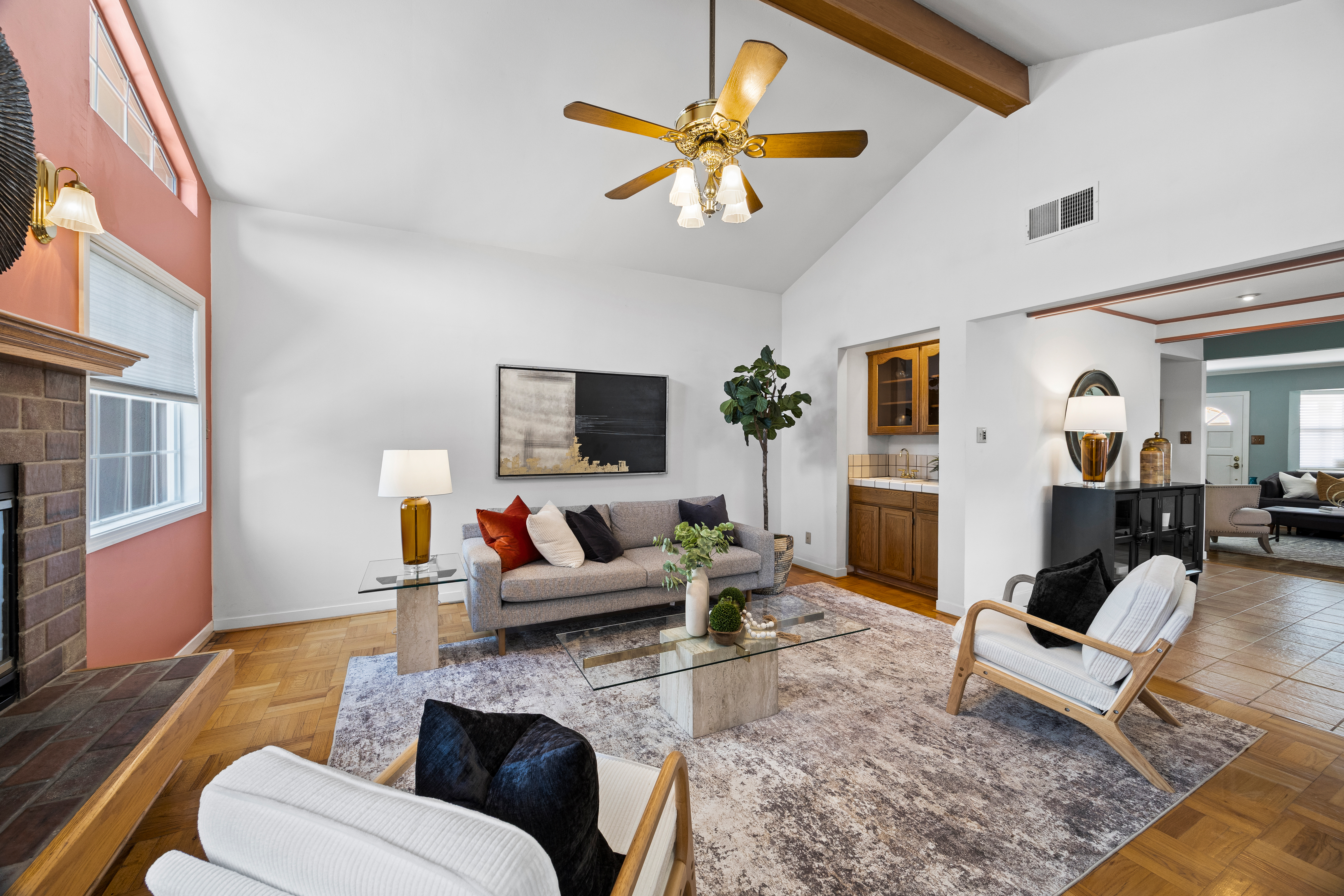  Single-Level Home in Desirable San Mateo Village - 物件實景