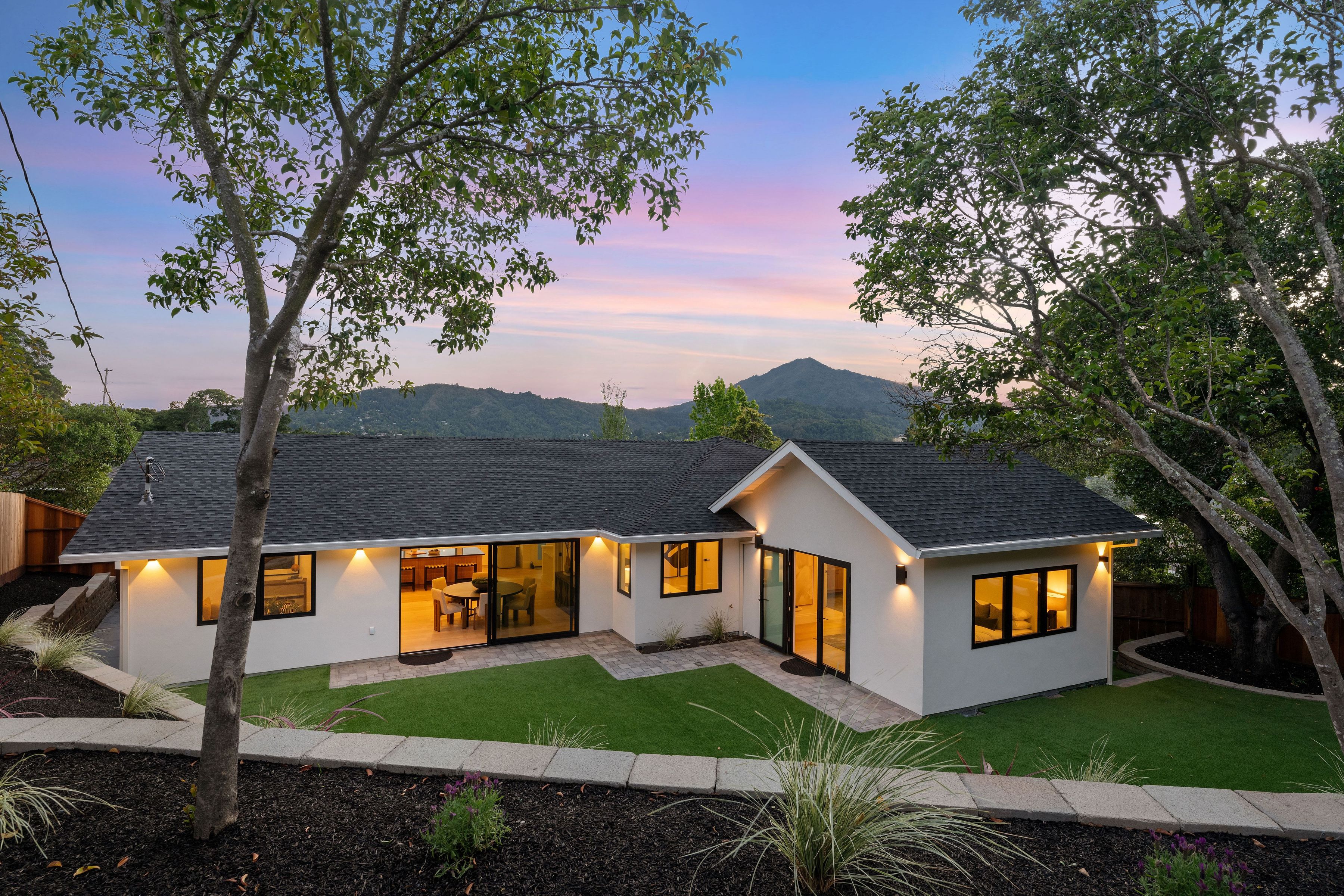  Spectacular Newly Developed Home - 物件實景