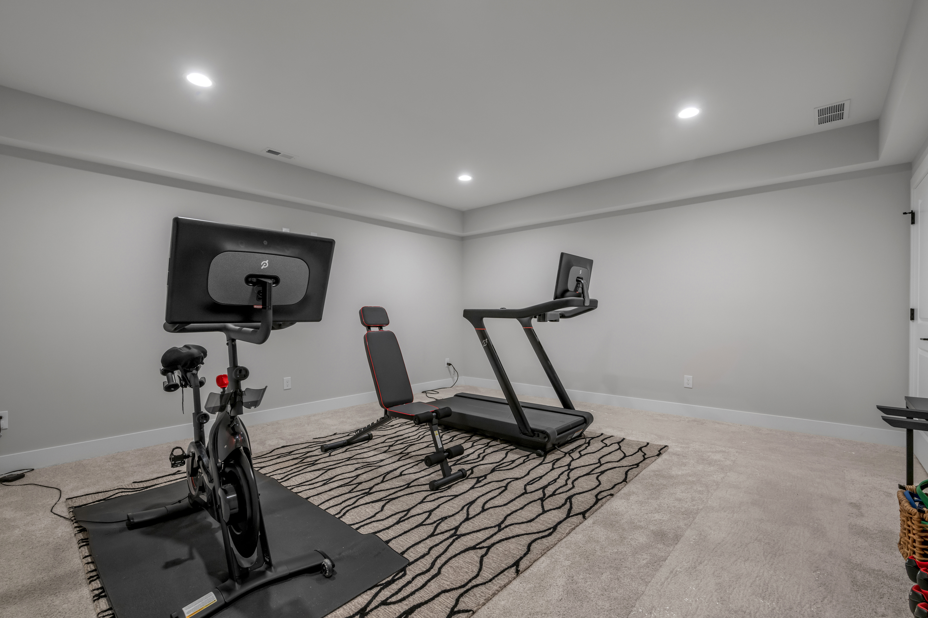  2429 Lorenzo Way - 物件實景