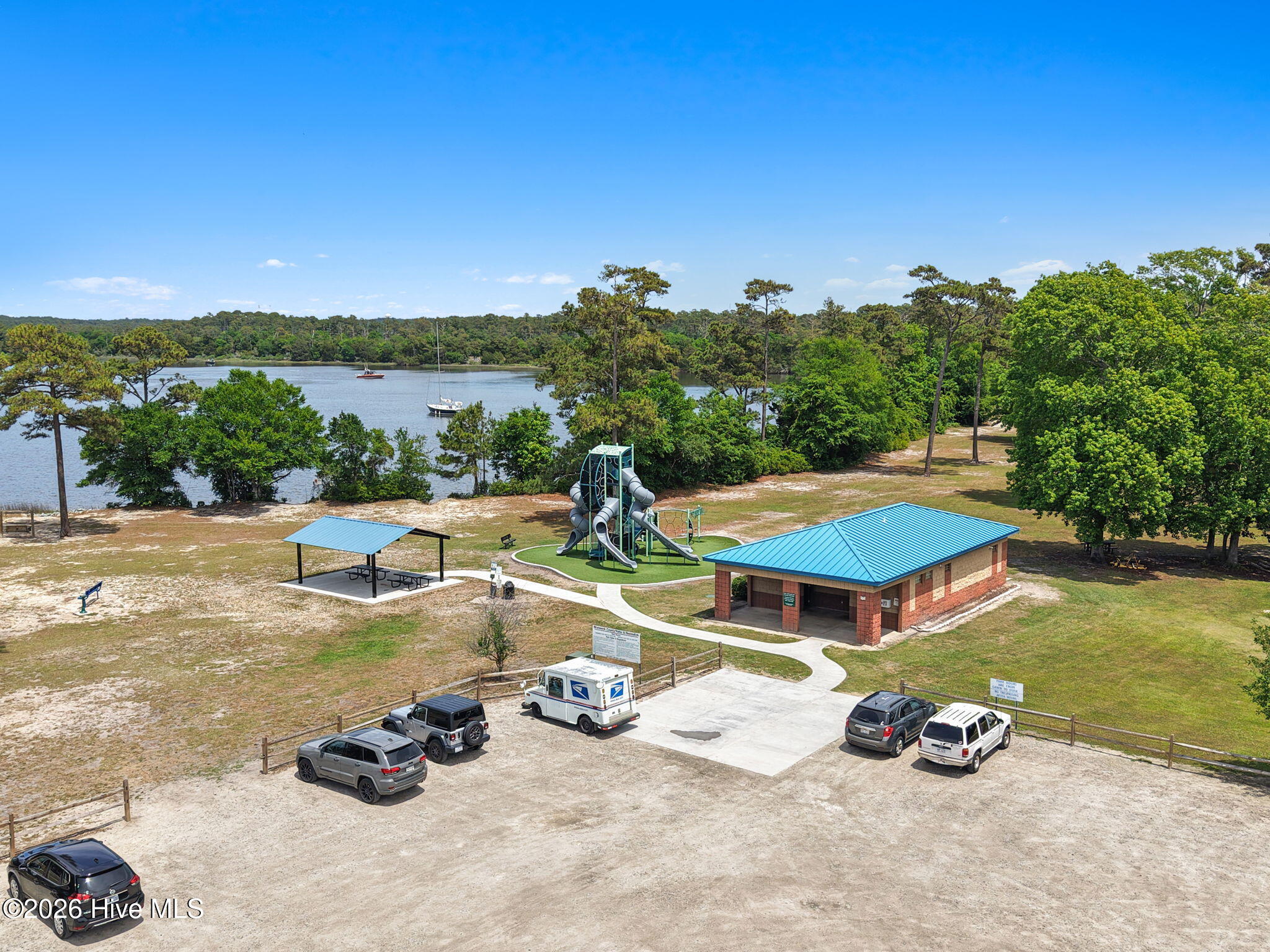 Southport, North Carolina, 28461, United States, 3 Bedrooms Bedrooms, ,2 BathroomsBathrooms,Residential,For Sale,2049453