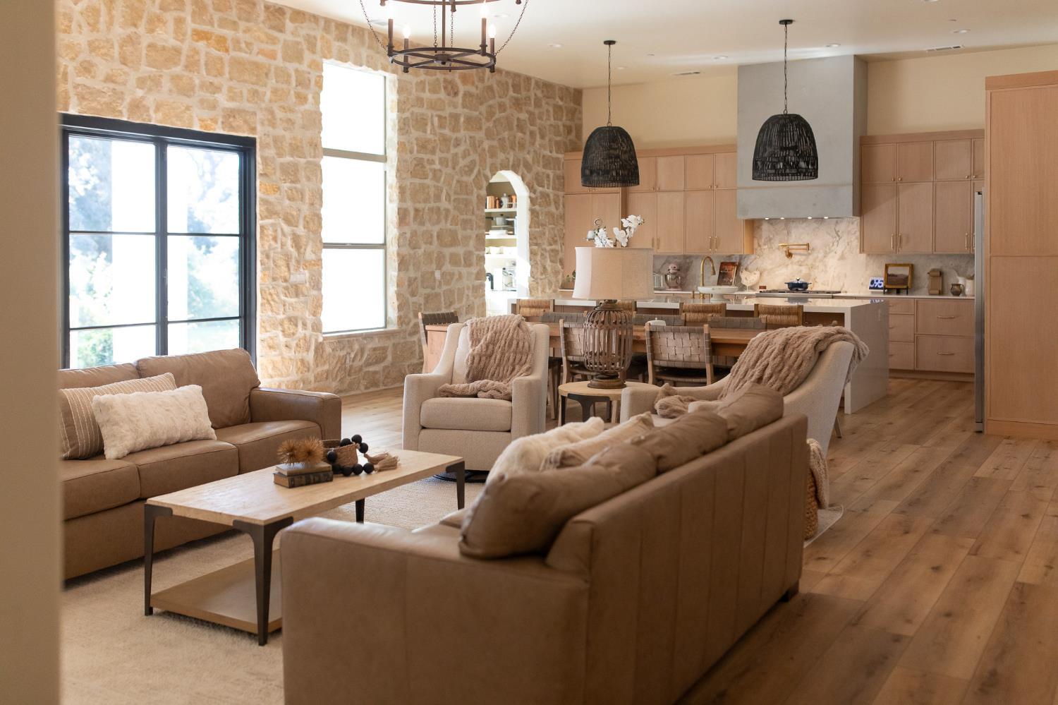 Modesto, California, 95357, United States, 4 Bedrooms Bedrooms, ,4 BathroomsBathrooms,Residential,For Sale,1976586