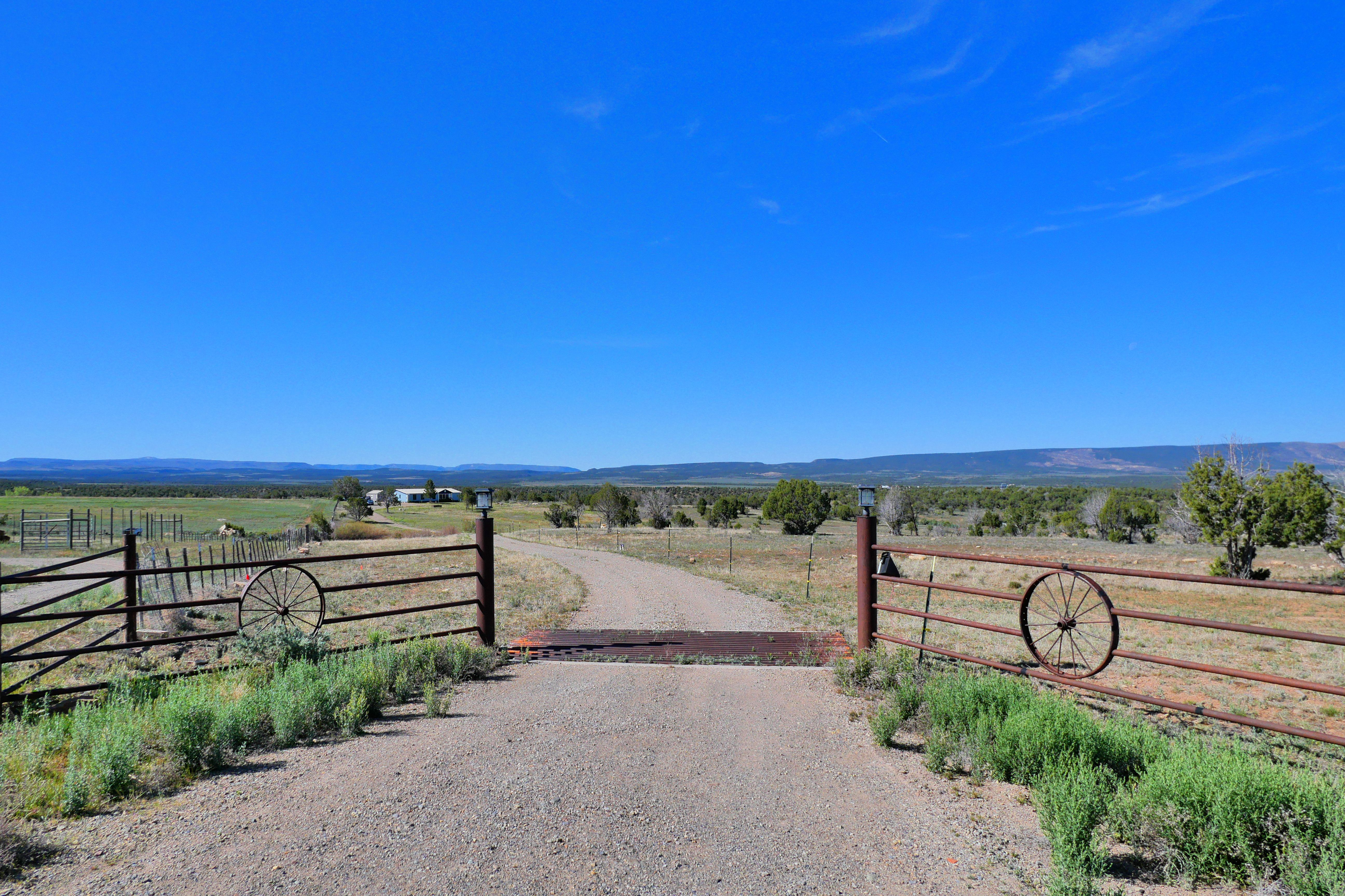  Stunning Views Of The La Sal Mountains, Uncompaghre Plateau, And Lone Cone - 物件實景