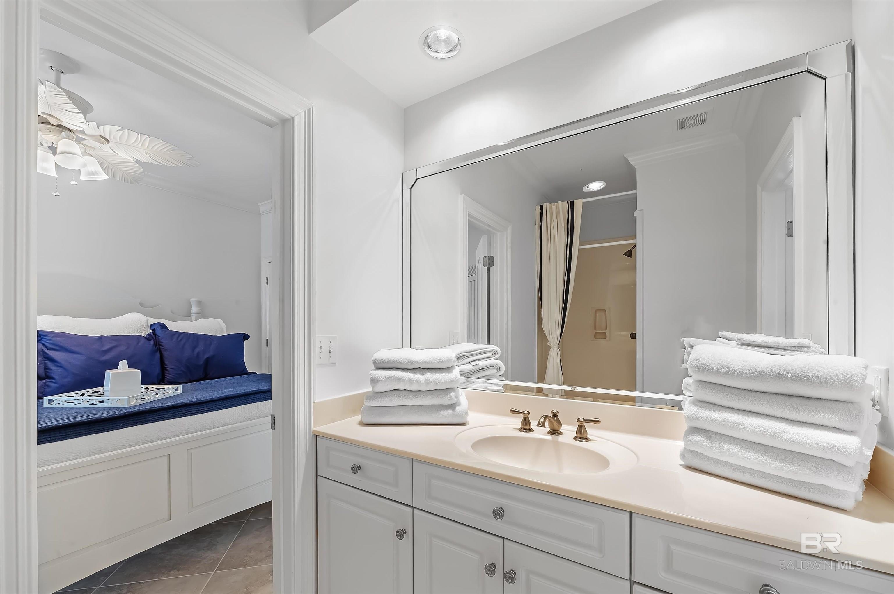 Pensacola, Florida, 32507, United States, 8 Bedrooms Bedrooms, ,9 BathroomsBathrooms,Residential,For Sale,1983870