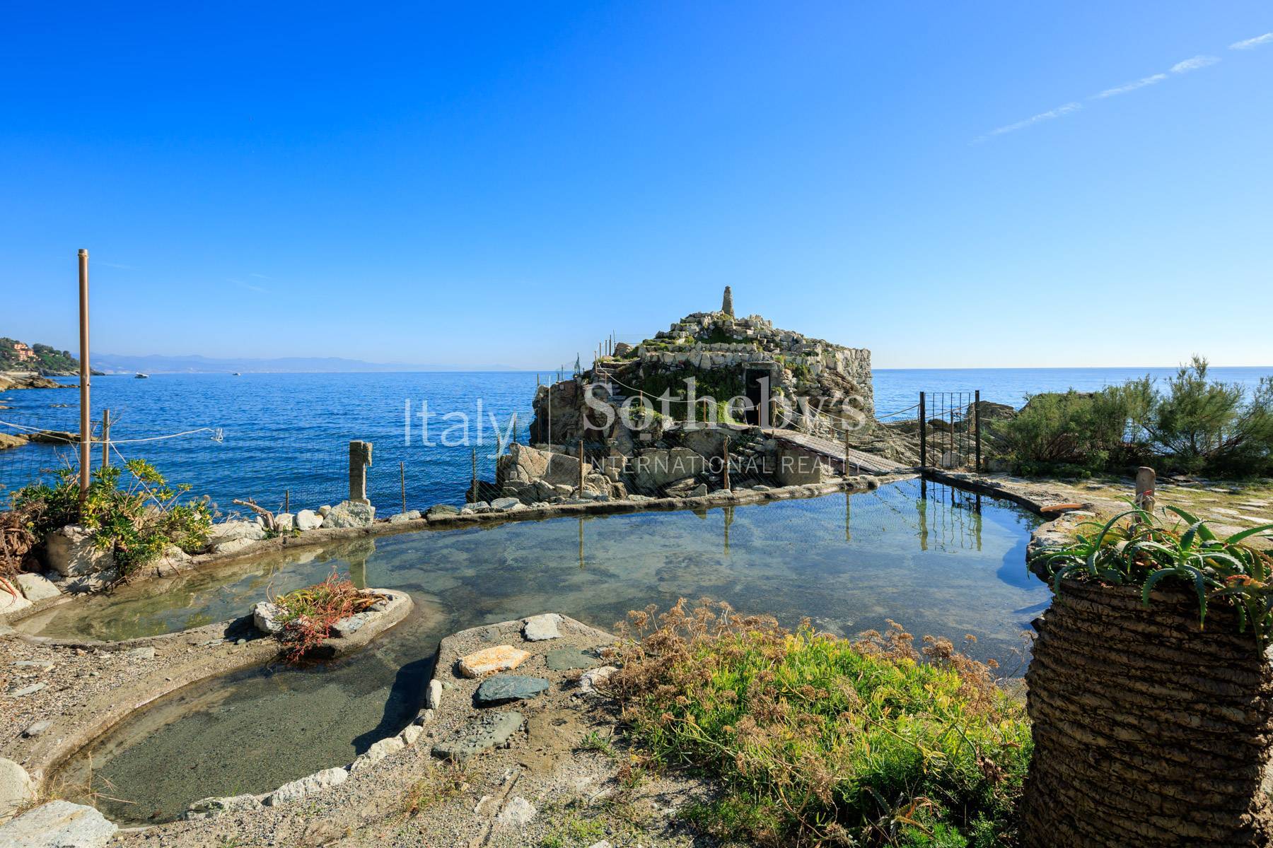  Elegant villa with private bay in Varazze - 物件實景