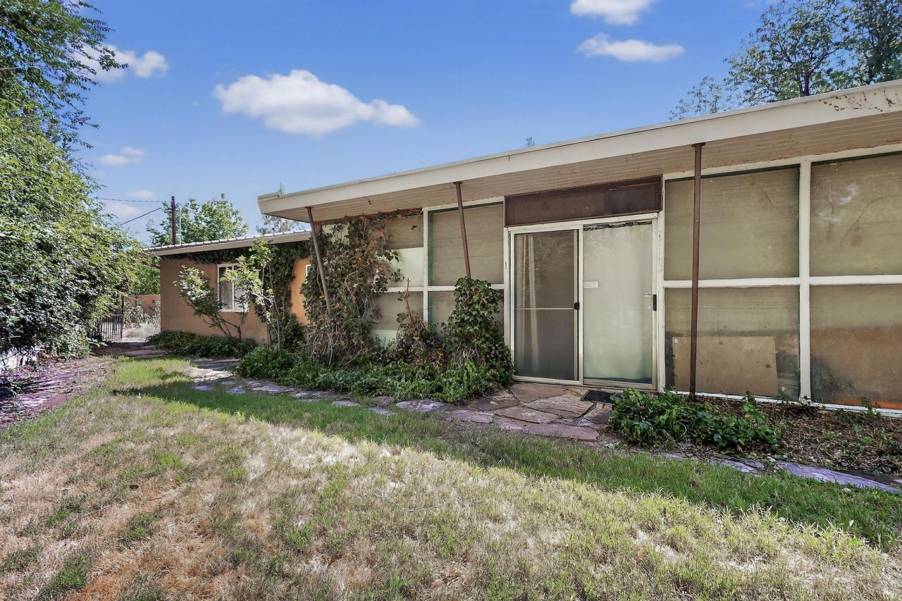 Albuquerque, New Mexico, 87107, United States, 4 Bedrooms Bedrooms, ,3 BathroomsBathrooms,Residential,For Sale,1917384