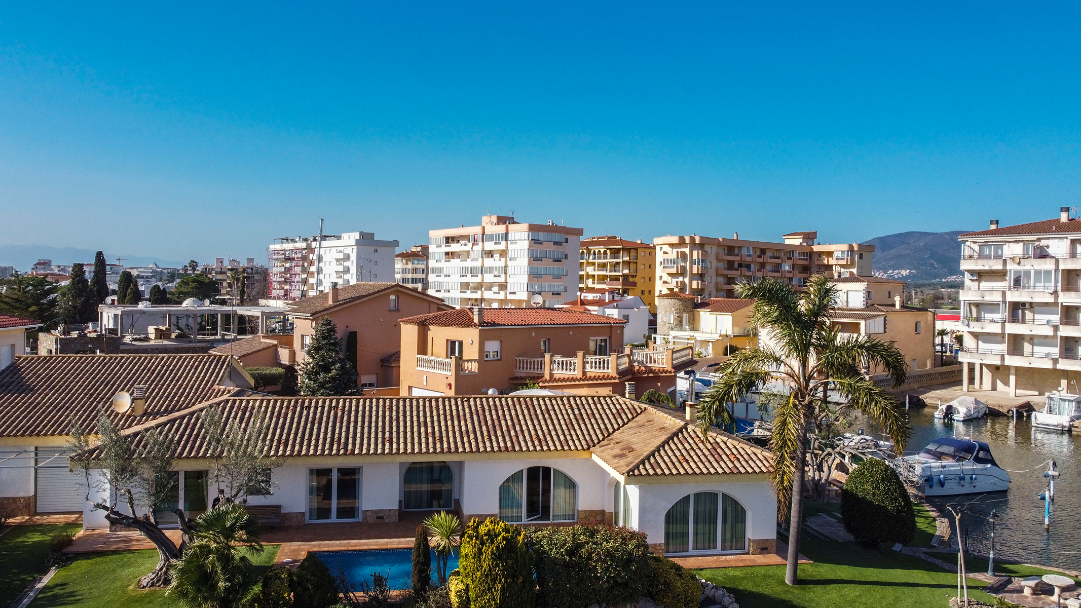  Villa with private mooring and pool in Roses - 物件實景