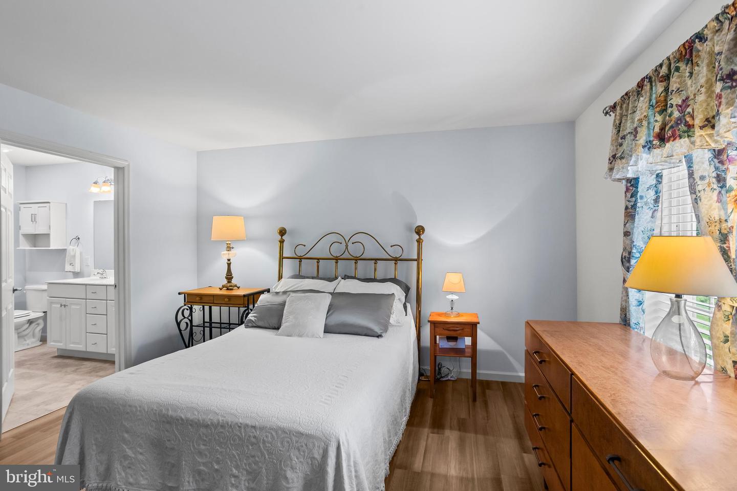 Mechanicsburg, Pennsylvania, 17055, United States, 2 Bedrooms Bedrooms, ,2 BathroomsBathrooms,Residential,For Sale,1993400