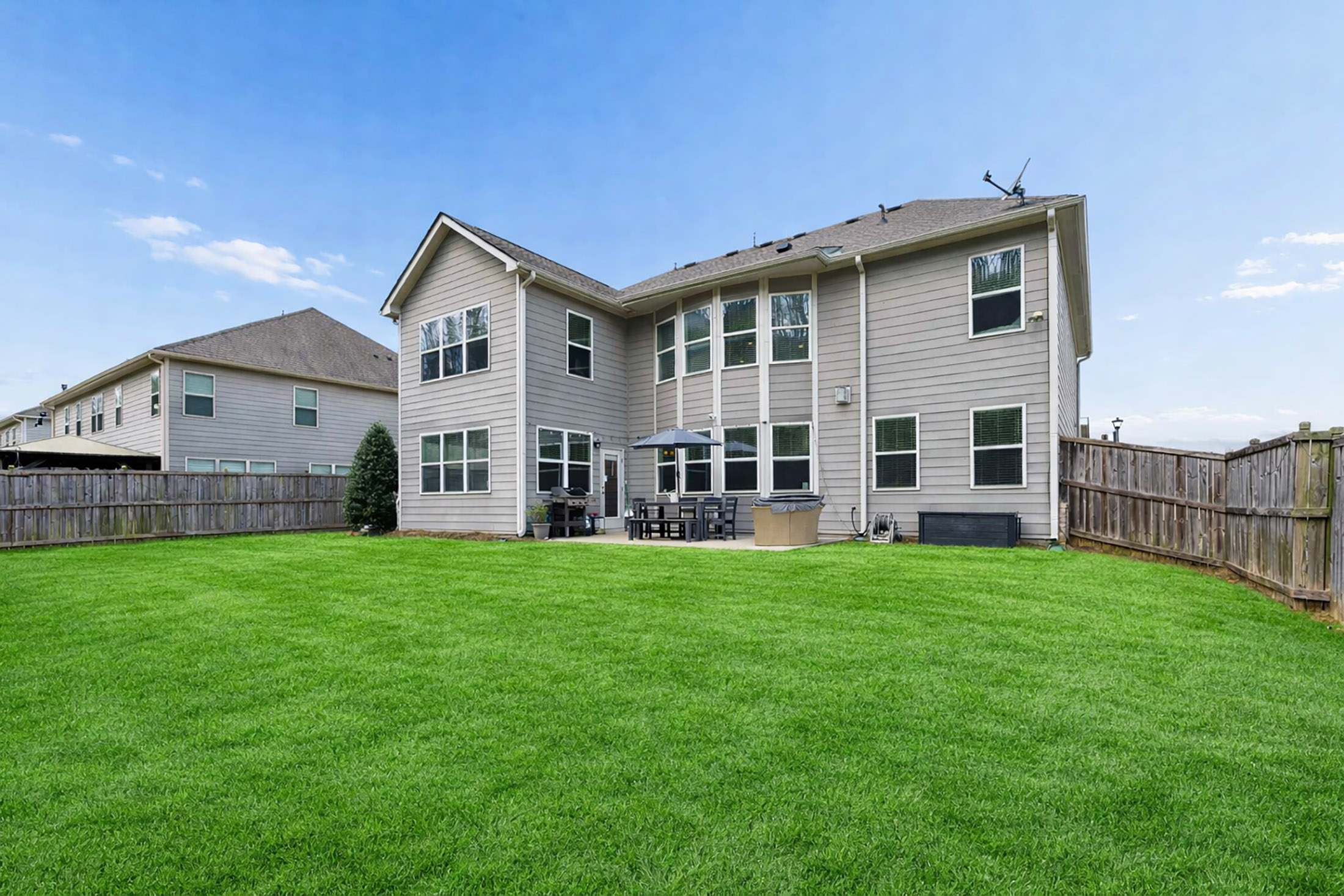  Bright and Beautiful Craftsman Traditional in Cumming - 物件實景