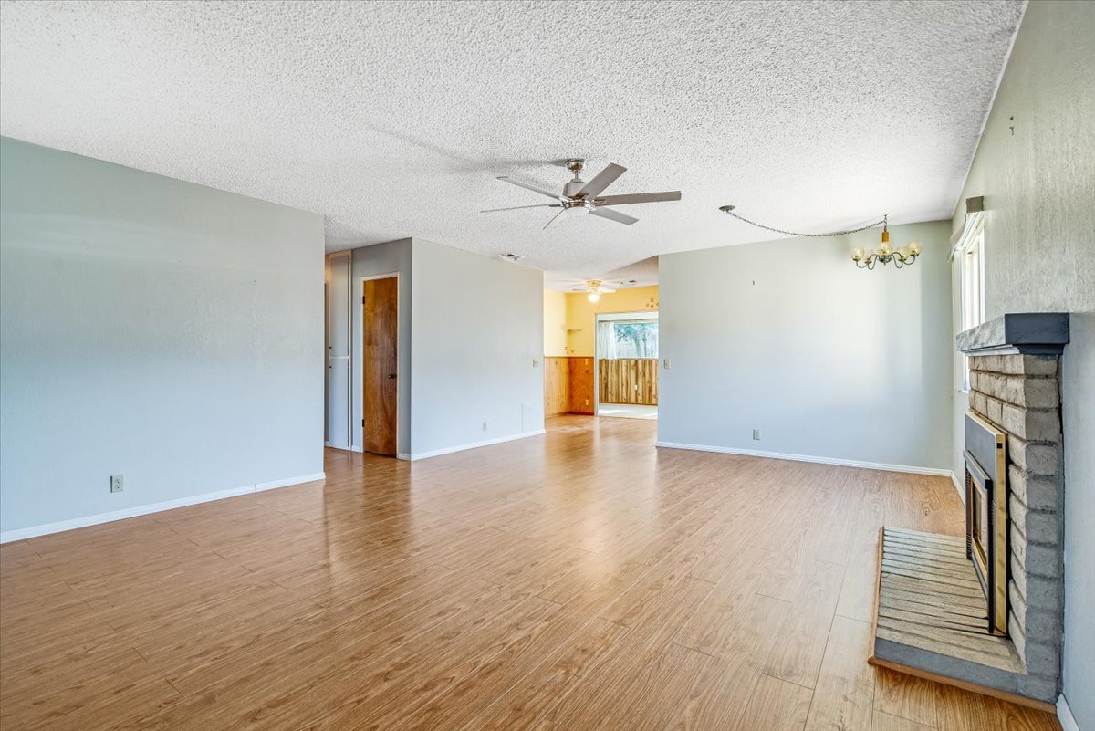 Lompoc, California, 93436, United States, 3 Bedrooms Bedrooms, ,2 BathroomsBathrooms,Residential,For Sale,1991167