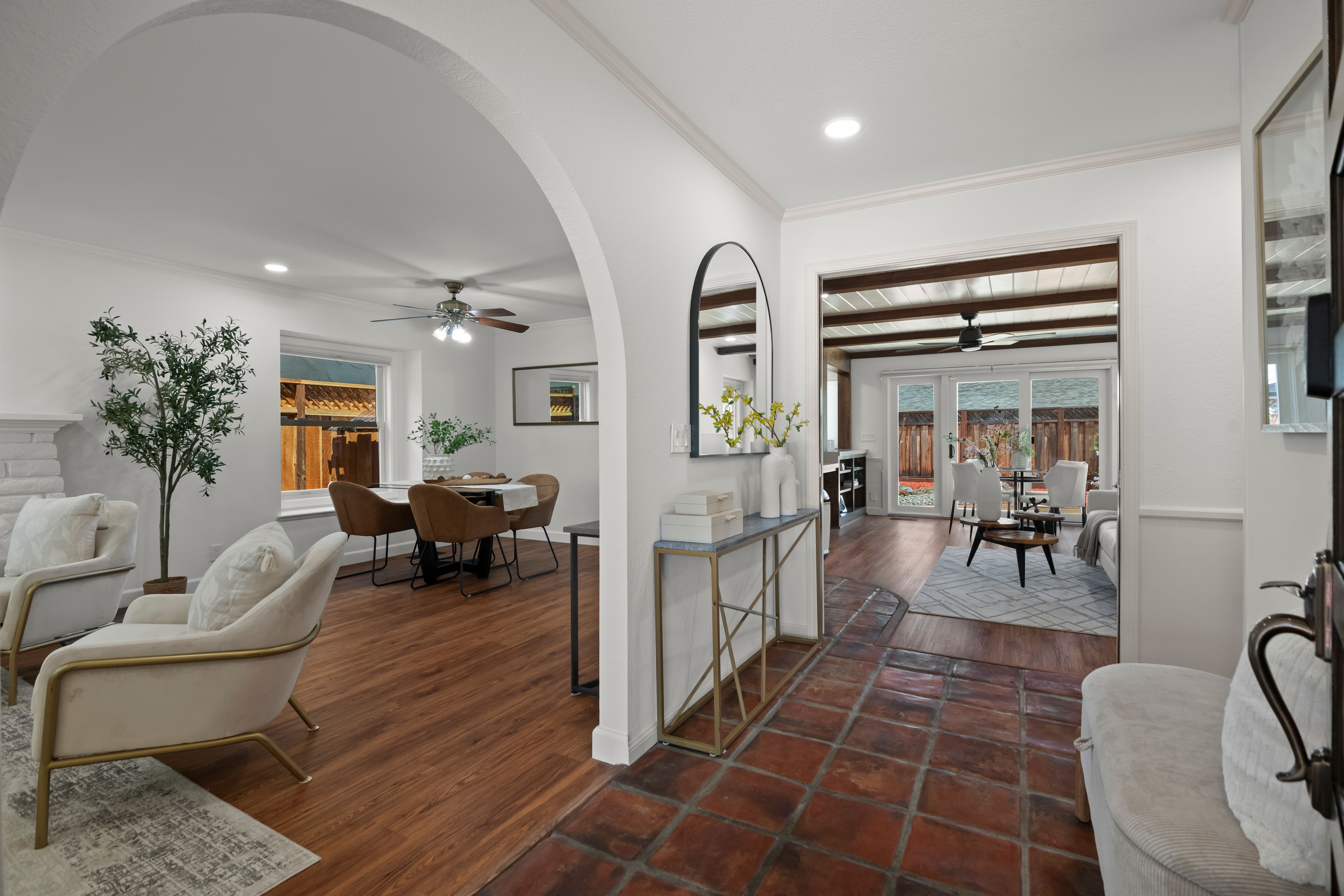  Warm, Welcoming, and Wonderfully Updated in the Heart of Cambrian - 物件實景