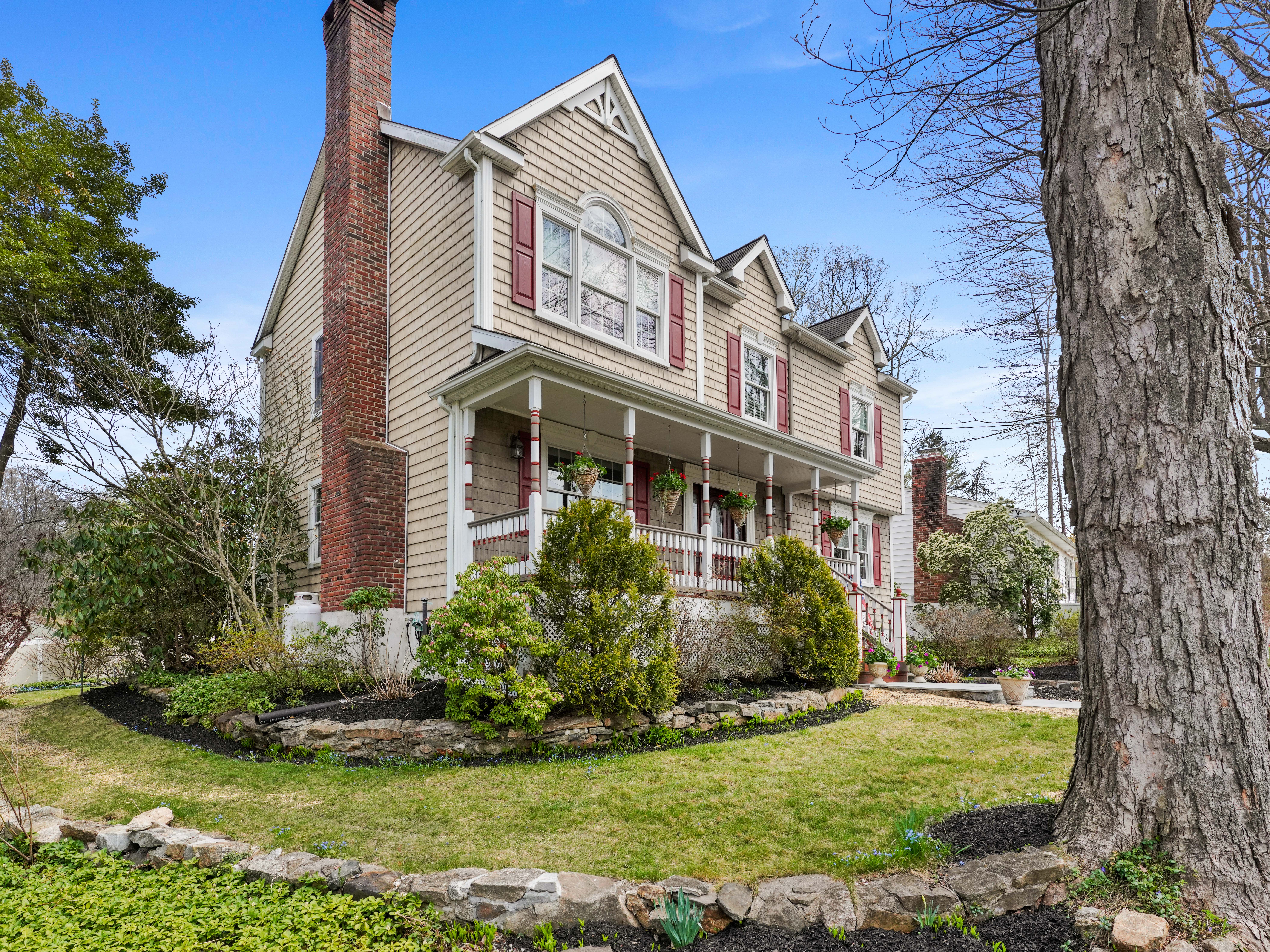  Stunning Custom Colonial - 物件實景