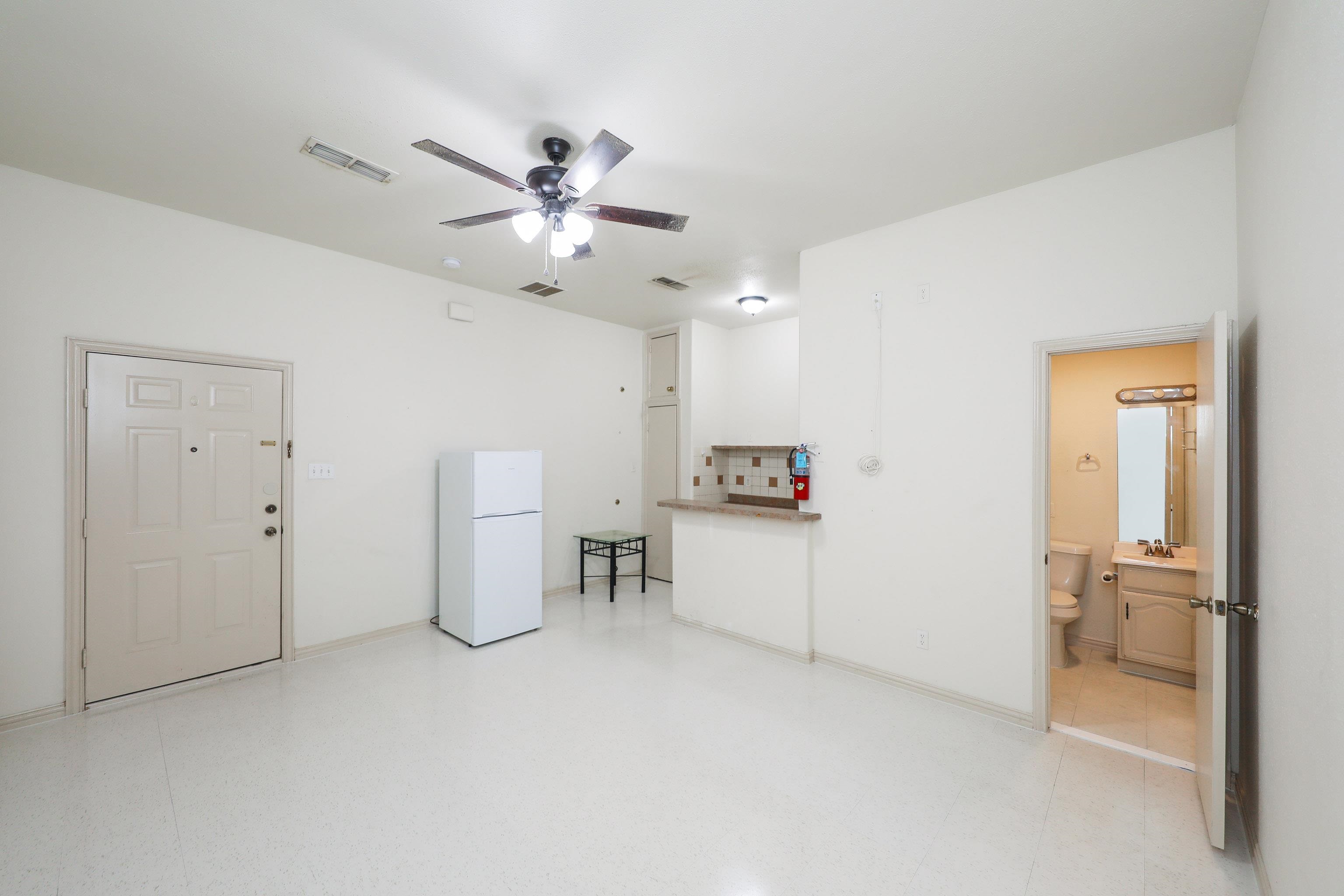 Laredo, Texas, 78040, United States, ,Residential,For Sale,1933495