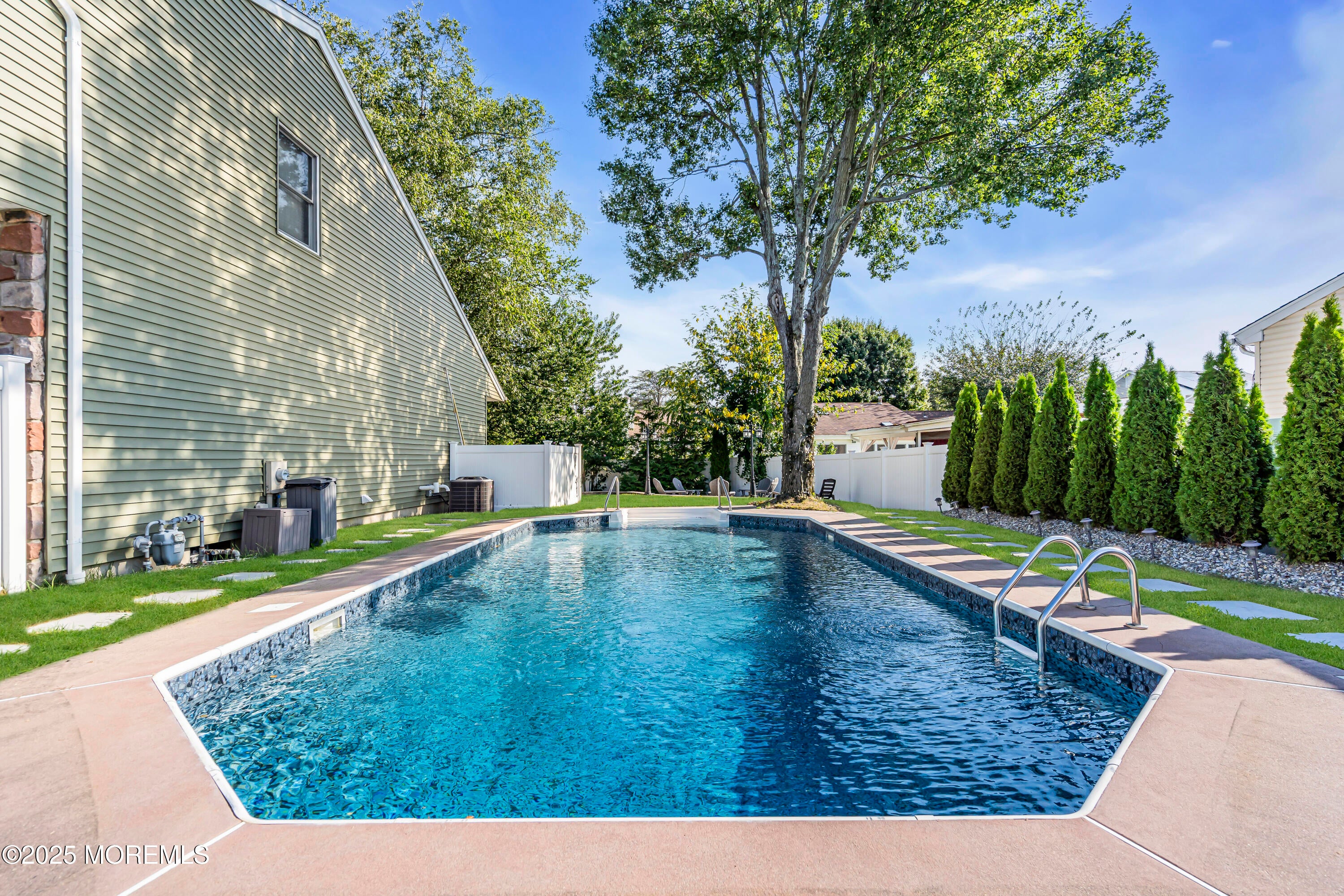 Toms River, New Jersey, 08753, United States, 4 Bedrooms Bedrooms, ,3 BathroomsBathrooms,Residential,For Sale,1937688
