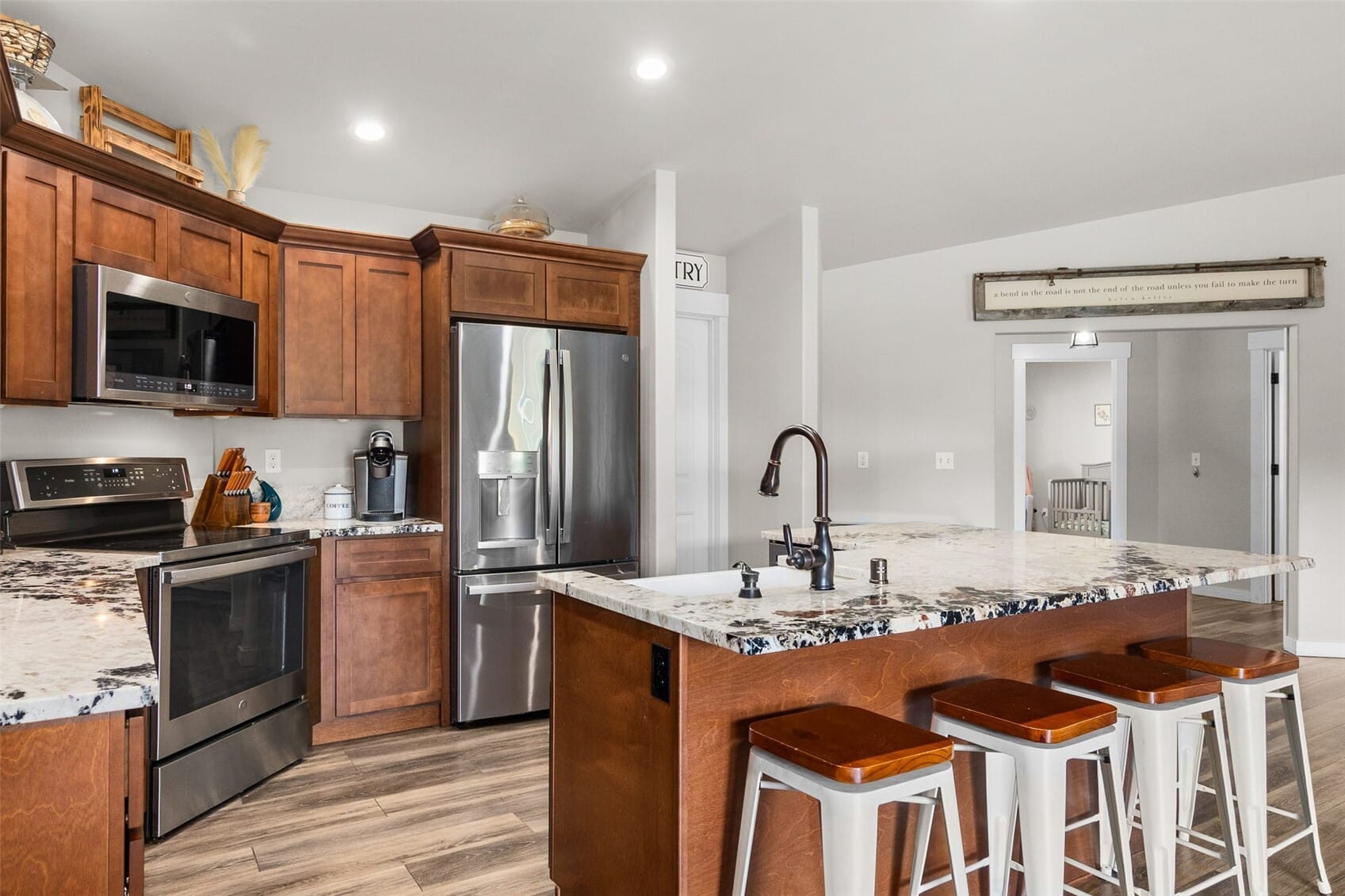 Koeppen Rd, Rainier, WA 98576