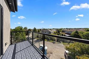 Otawa, Ontario, K1T 4B7, CA, 6 Bedrooms Bedrooms, ,5 BathroomsBathrooms,Residential,For Sale,1941709
