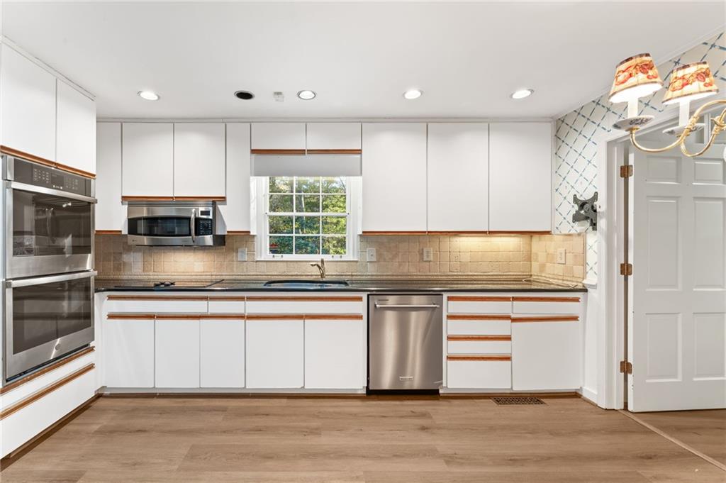 Atlanta, Georgia, 30338, United States, 4 Bedrooms Bedrooms, ,4 BathroomsBathrooms,Residential,For Sale,1991033