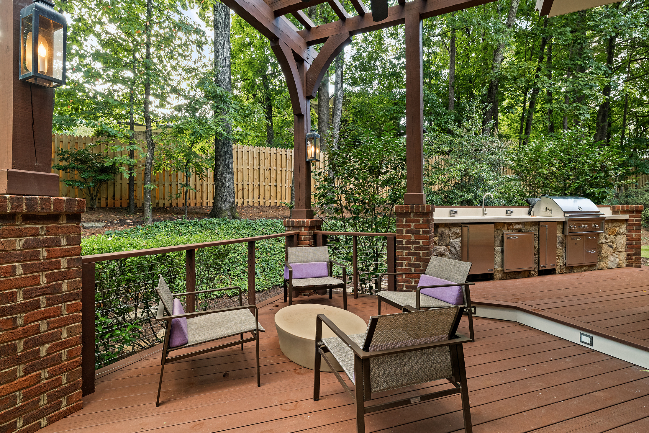  Refined Living on a Quiet Cul-de-sac in Chastain Park - 物件實景