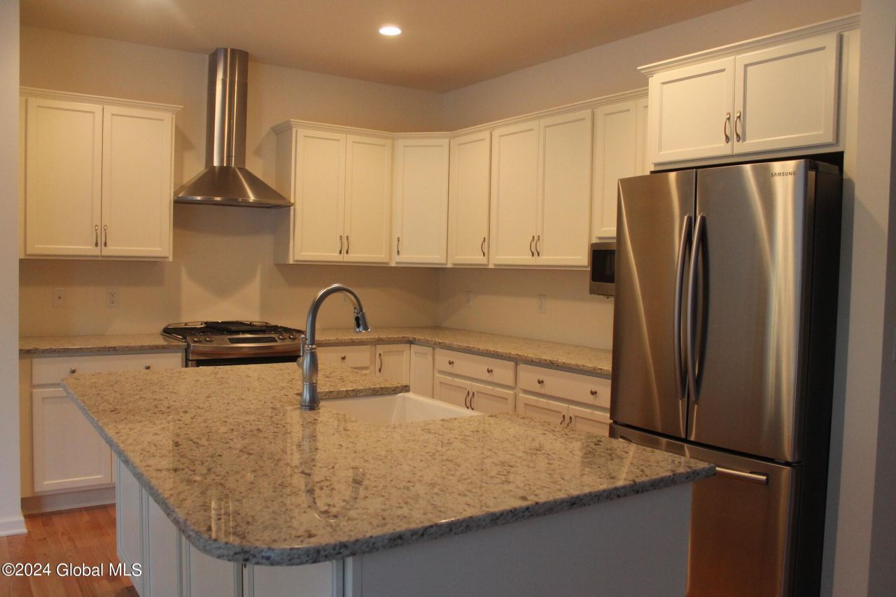 Mechanicville, New York, 12118, United States, 3 Bedrooms Bedrooms, ,2 BathroomsBathrooms,Residential,For Sale,1989562