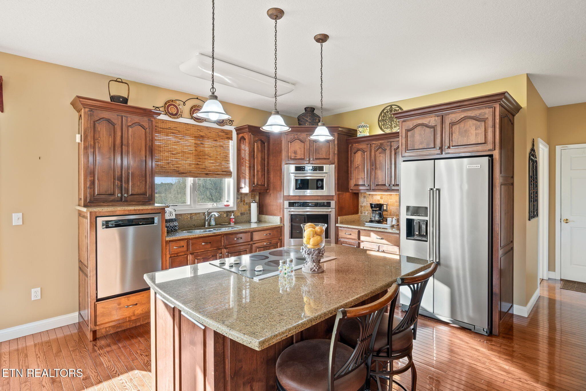 Deer Lodge, Tennessee, 37726, United States, 3 Bedrooms Bedrooms, ,4 BathroomsBathrooms,Residential,For Sale,1996492