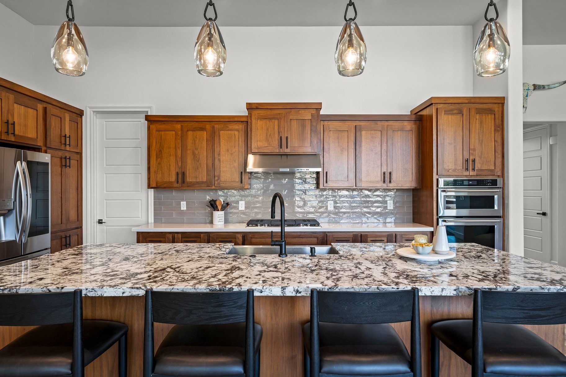  Private Luxury Retreat in Verdi with Custom Designer Finishes & Peavine Views - 物件實景
