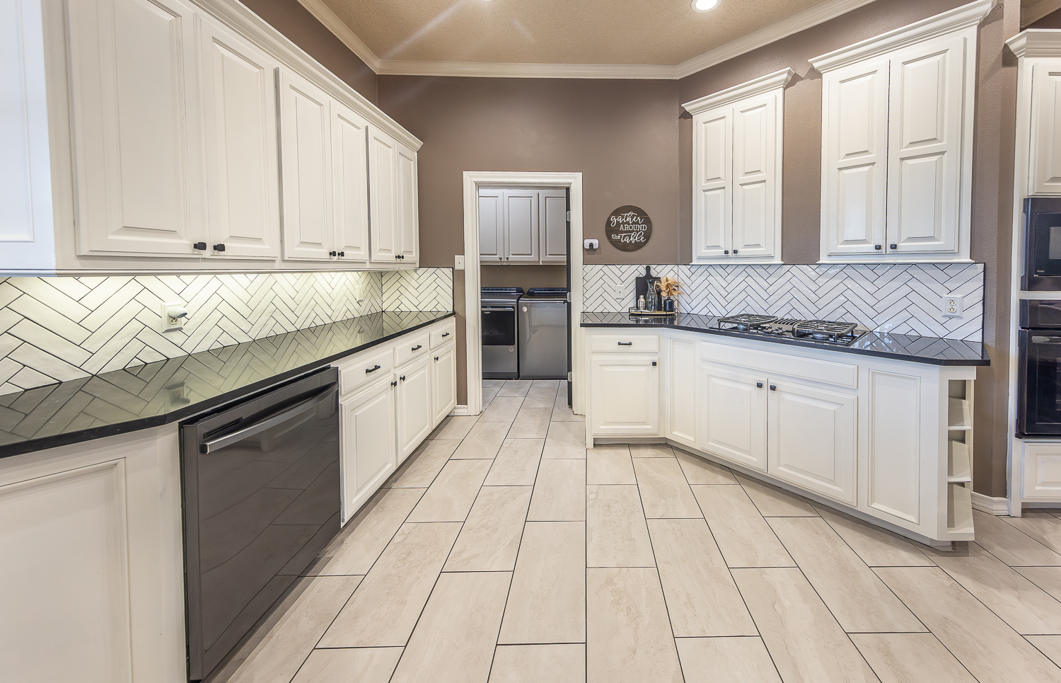 Lubbock, Texas, 79423, United States, 4 Bedrooms Bedrooms, ,4 BathroomsBathrooms,Residential,For Sale,1906085