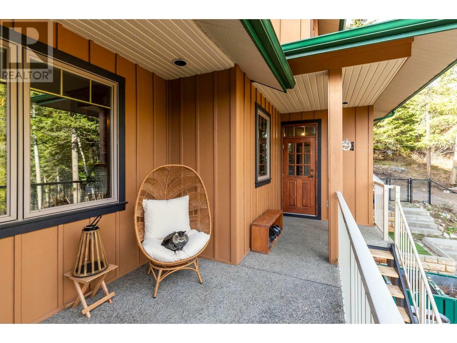 VERNON, British Columbia, V1B 3M9, CA, 4 Bedrooms Bedrooms, ,3 BathroomsBathrooms,Residential,For Sale,1836921