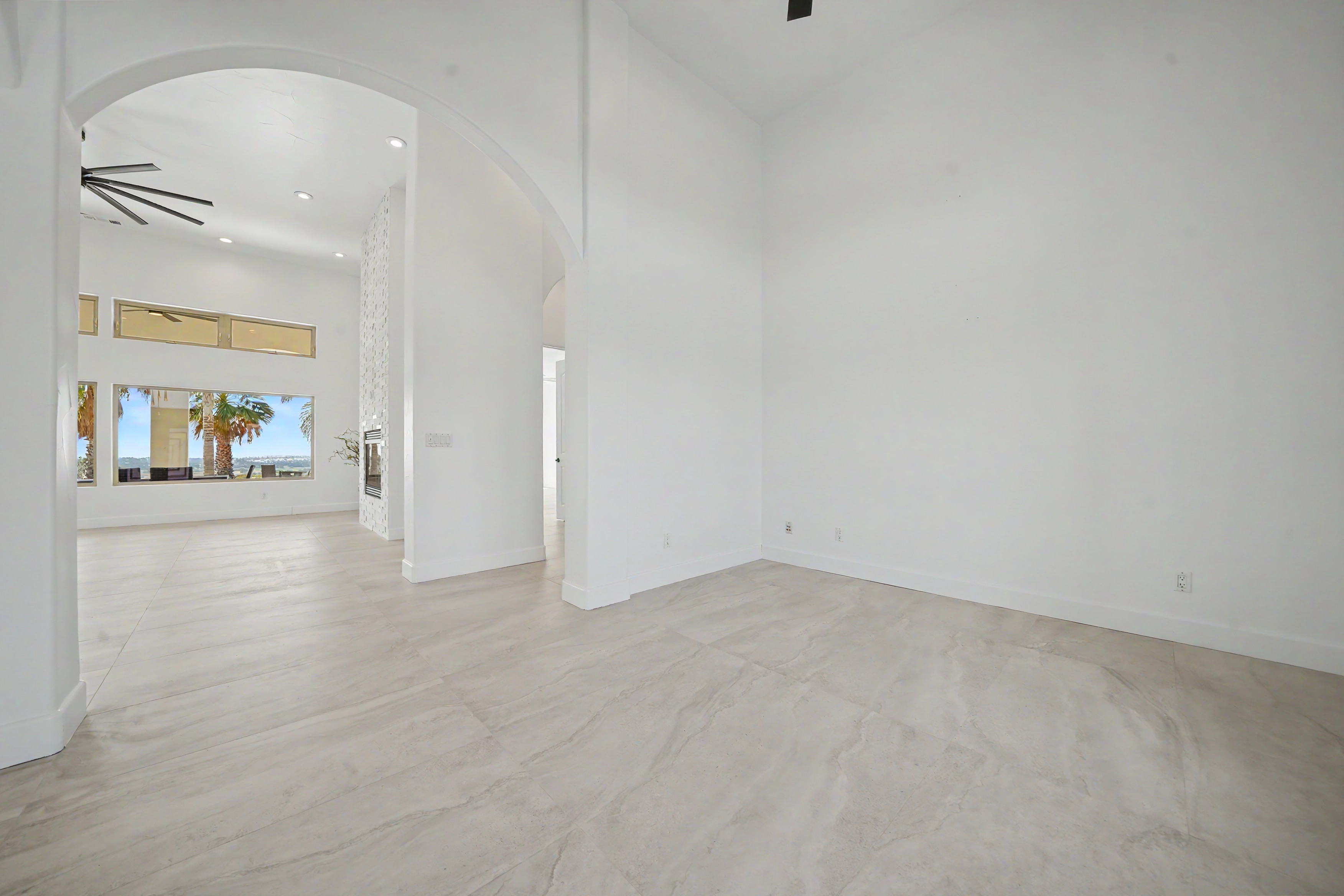  Elevated Living with 360 Views on 40 Acres - 物件實景