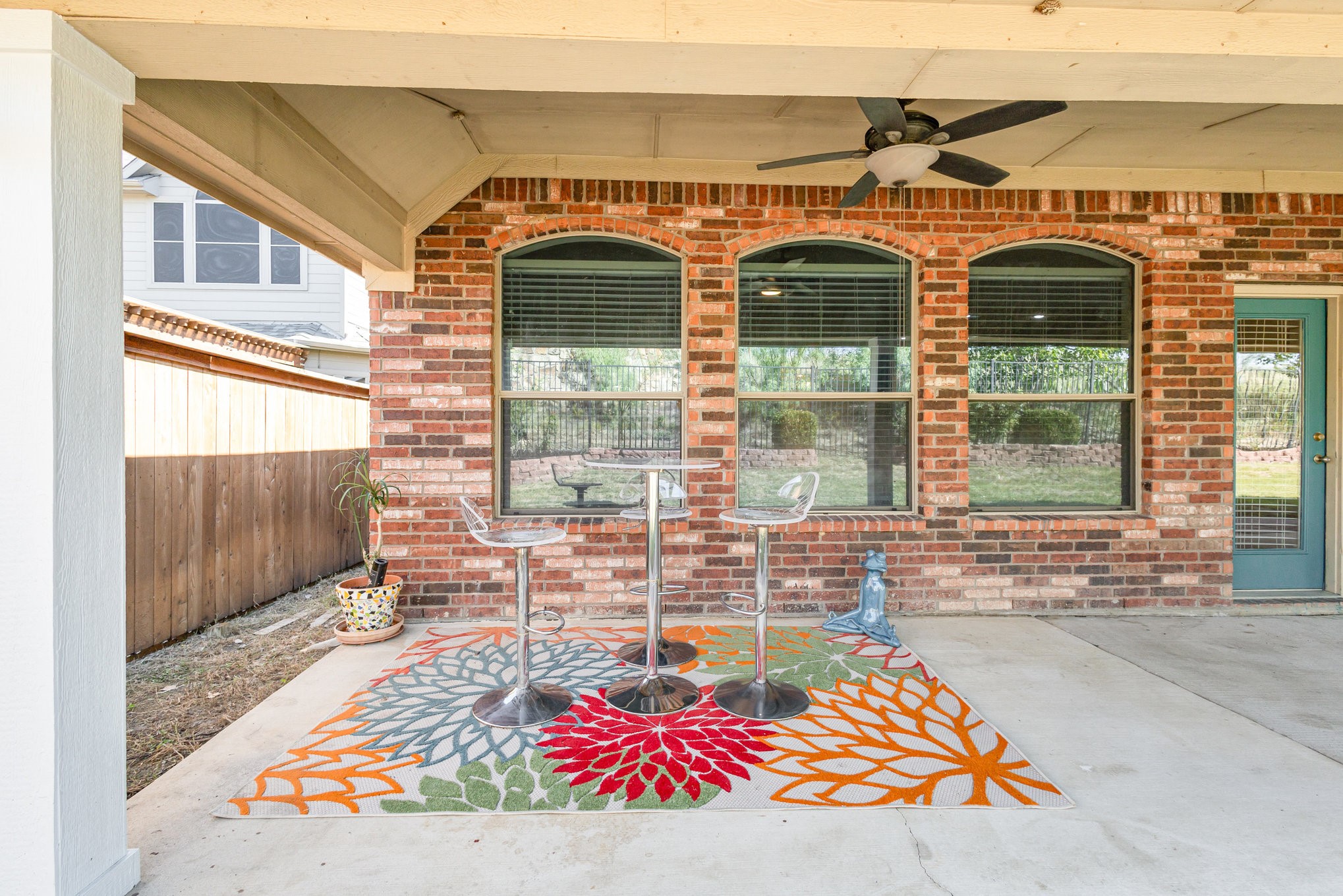 Roanoke, Texas, 76262, United States, 4 Bedrooms Bedrooms, ,3 BathroomsBathrooms,Residential,For Sale,1963102