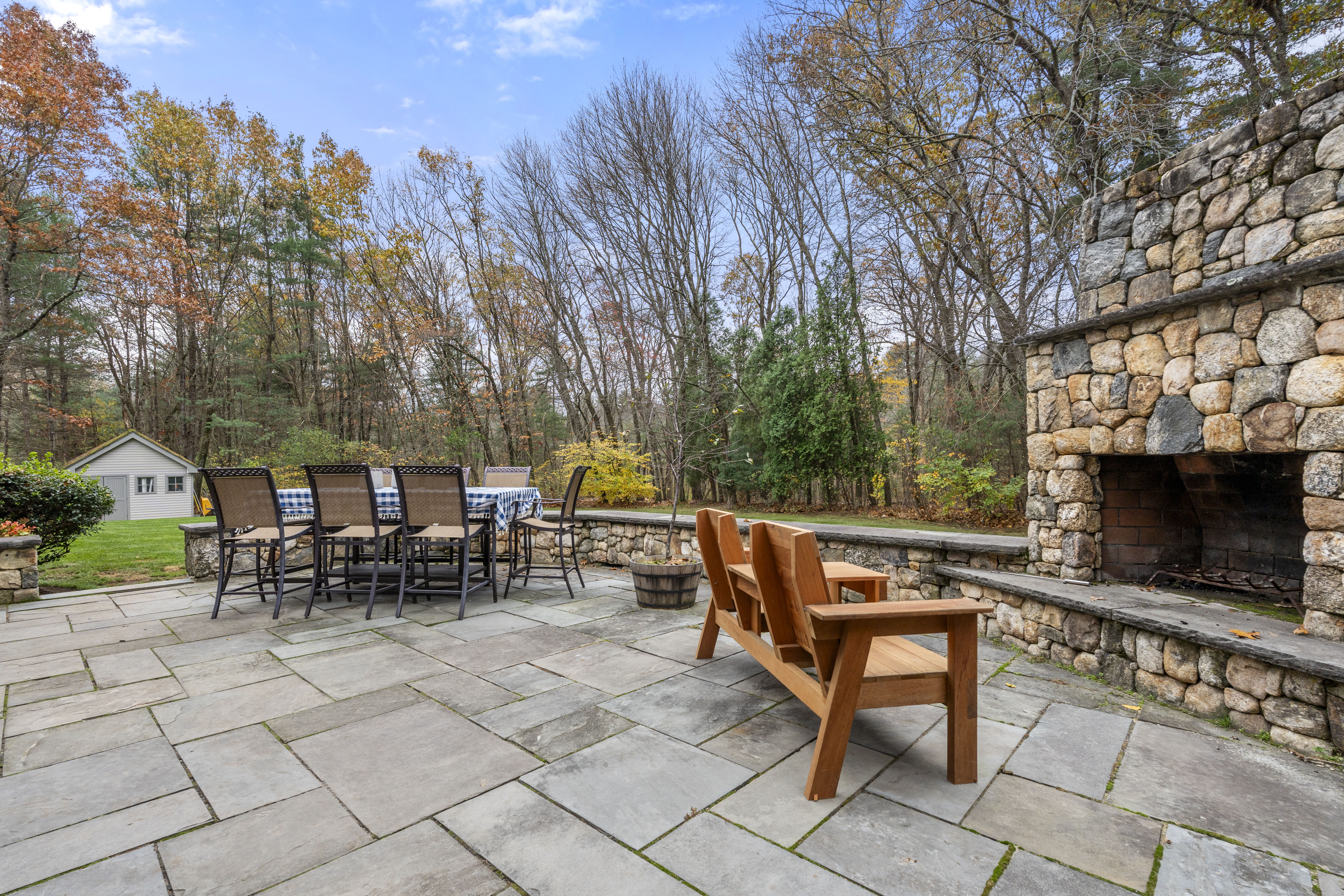  419 Wellesley Street, Weston, MA, 02493 - 物件實景