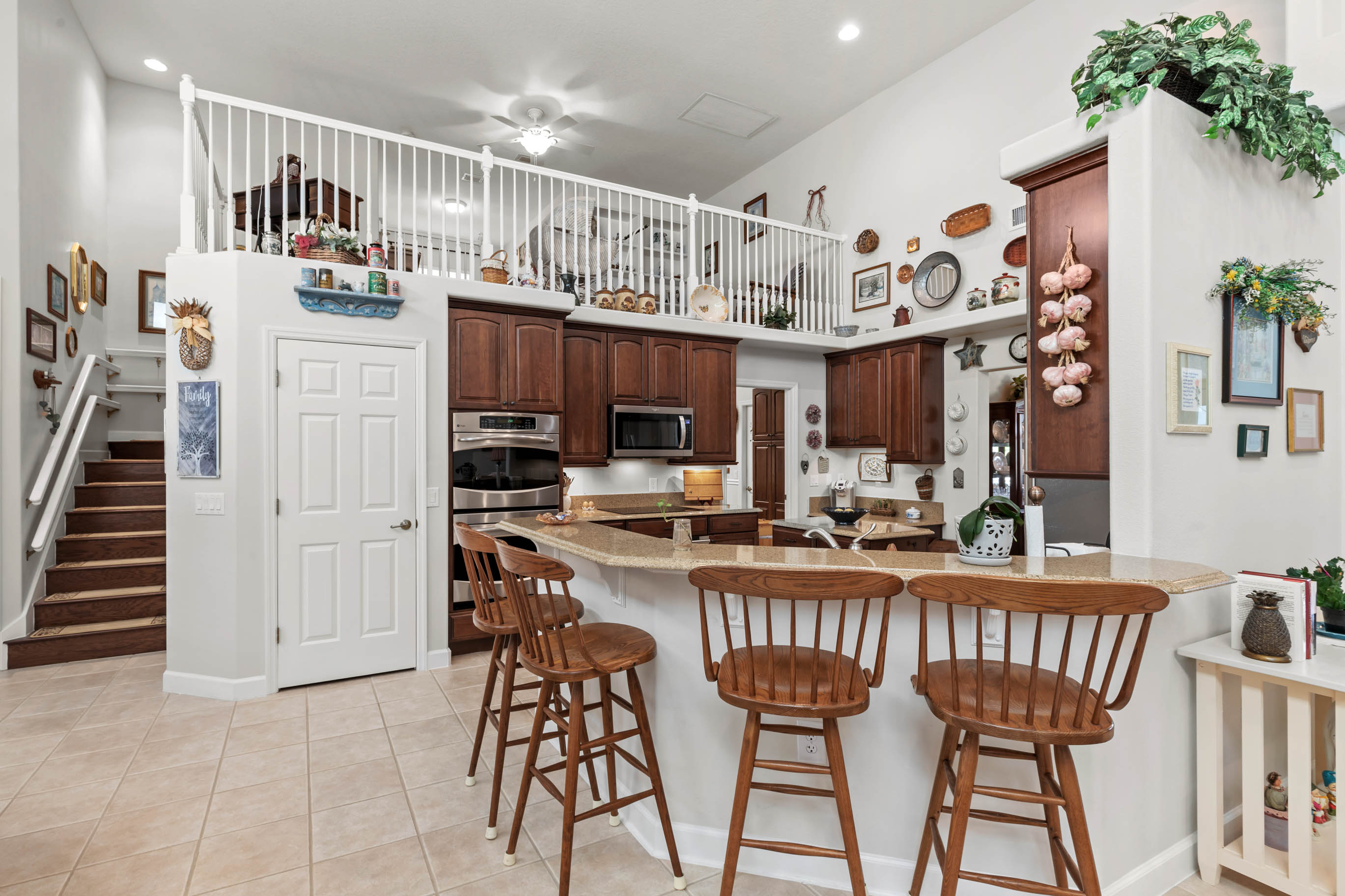 Eustis, Florida, 32736, United States, 3 Bedrooms Bedrooms, ,4 BathroomsBathrooms,Residential,For Sale,2013226