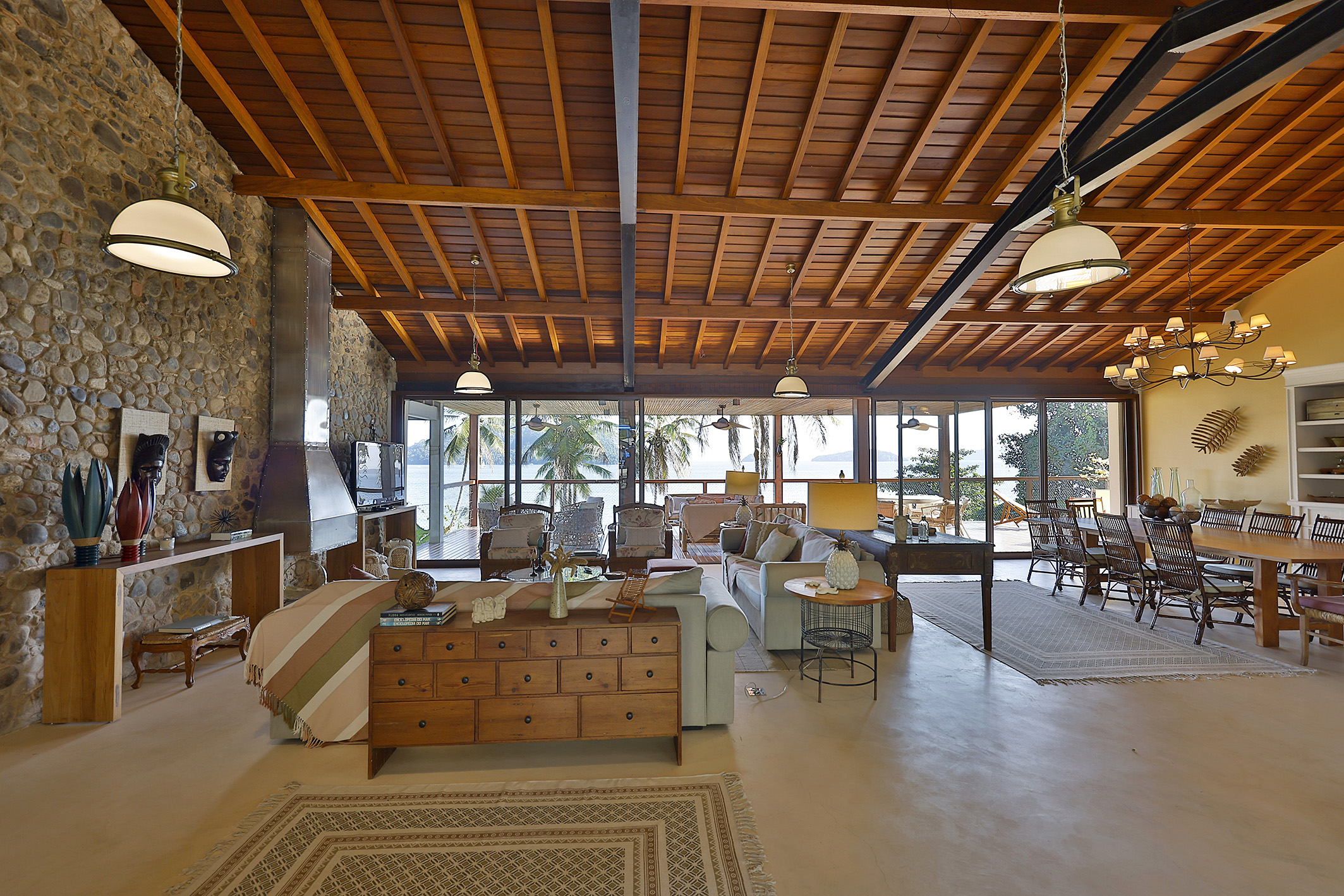  Beachfront house with a swimming pool and a gym - 物件實景