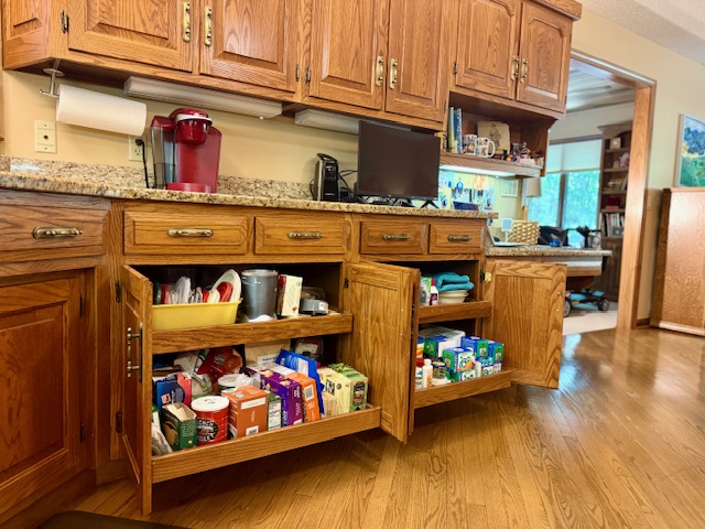 Crossville, Tennessee, 38558, United States, 3 Bedrooms Bedrooms, ,4 BathroomsBathrooms,Residential,For Sale,1980171