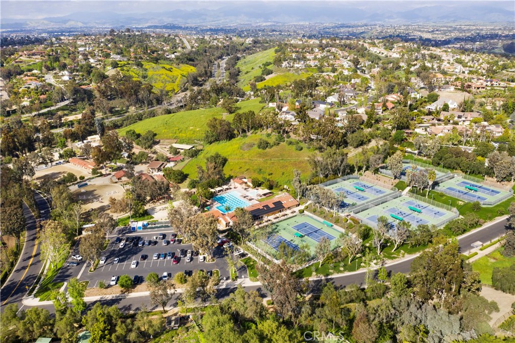 Laguna Hills, California, 92653, United States, 7 Bedrooms Bedrooms, ,5 BathroomsBathrooms,Residential,For Sale,1941687
