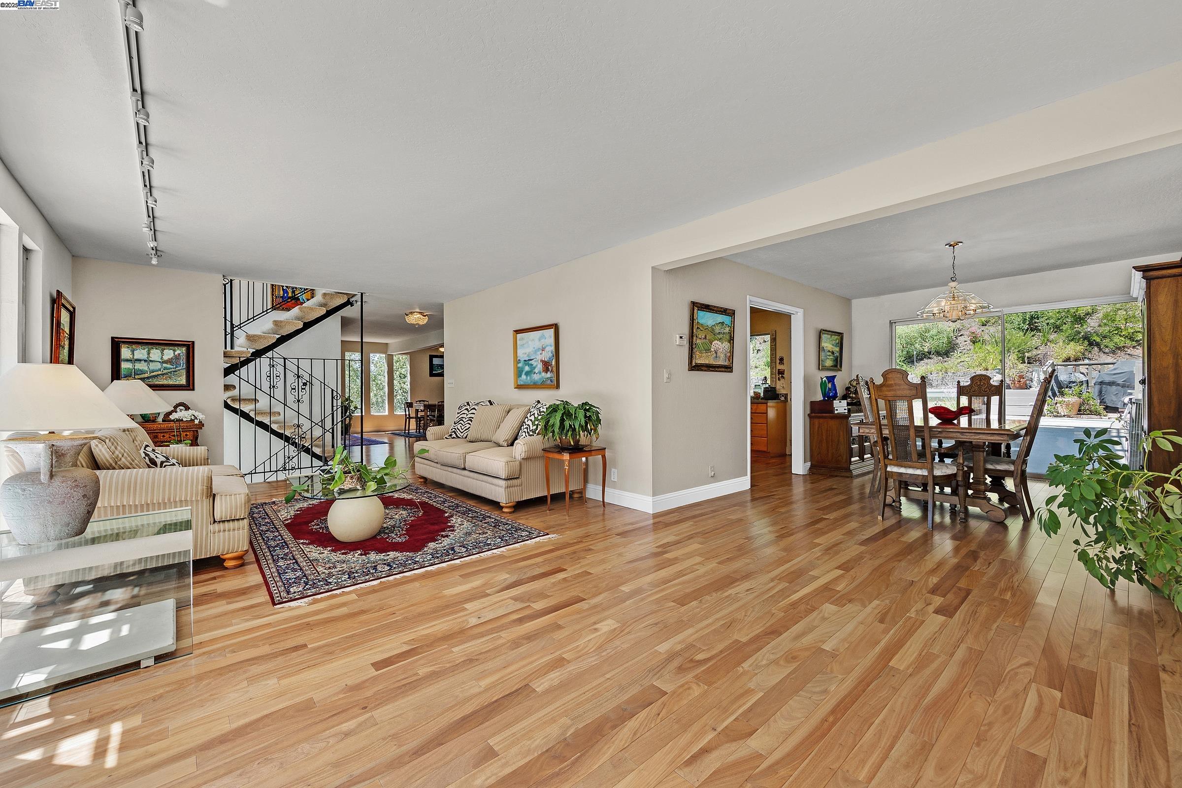 Alamo, California, 94507, United States, 4 Bedrooms Bedrooms, ,3 BathroomsBathrooms,Residential,For Sale,1907396