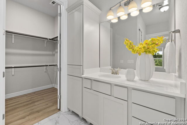 San Antonio, Texas, 78260, United States, 4 Bedrooms Bedrooms, ,4 BathroomsBathrooms,Residential,For Sale,1994565