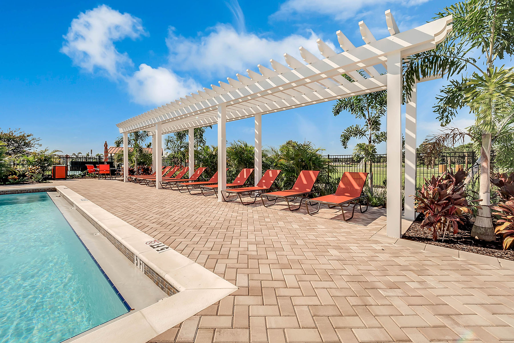  DAVENPORT - 物件實景