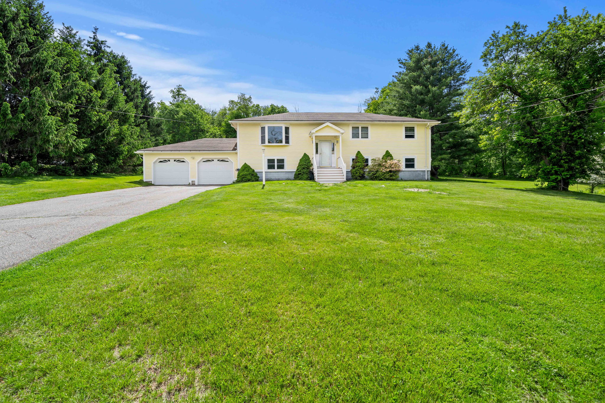  240 Hampstead St, Methuen, MA, 01844 - 物件實景
