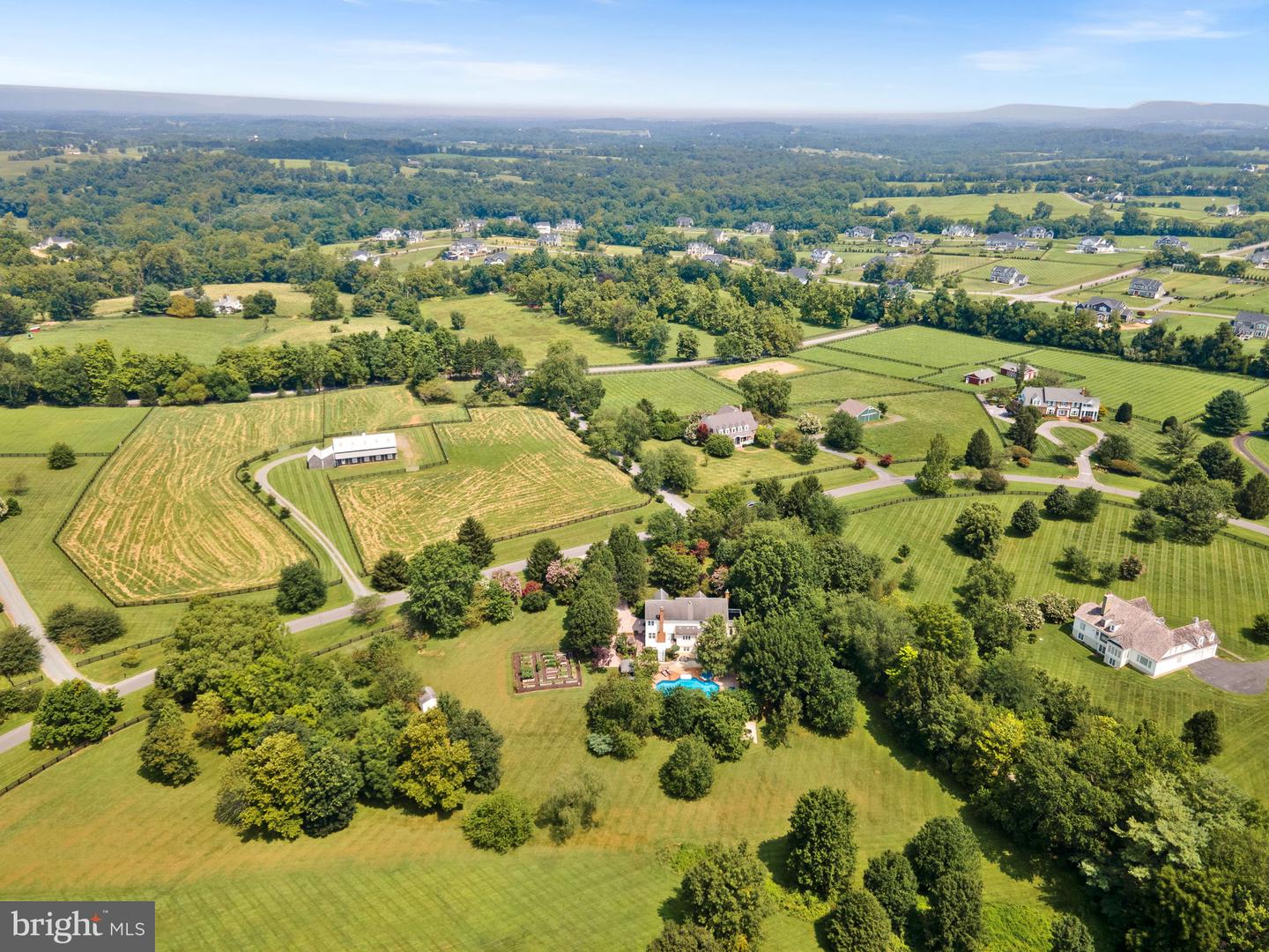 Waterford, Virginia, 20197, United States, 5 Bedrooms Bedrooms, ,4 BathroomsBathrooms,Residential,For Sale,1940957