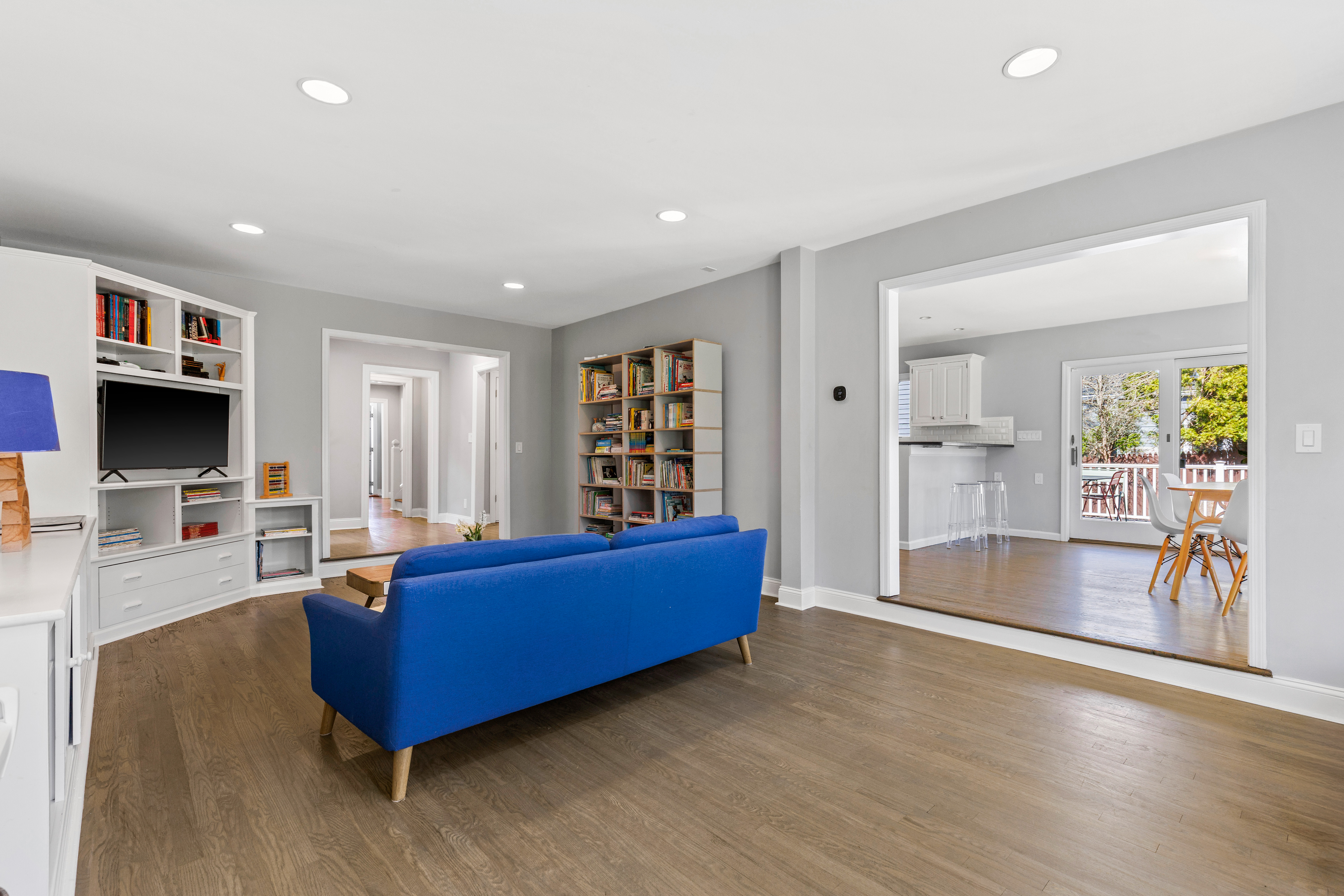  Fully Renovated Shore Acres Home - 物件實景