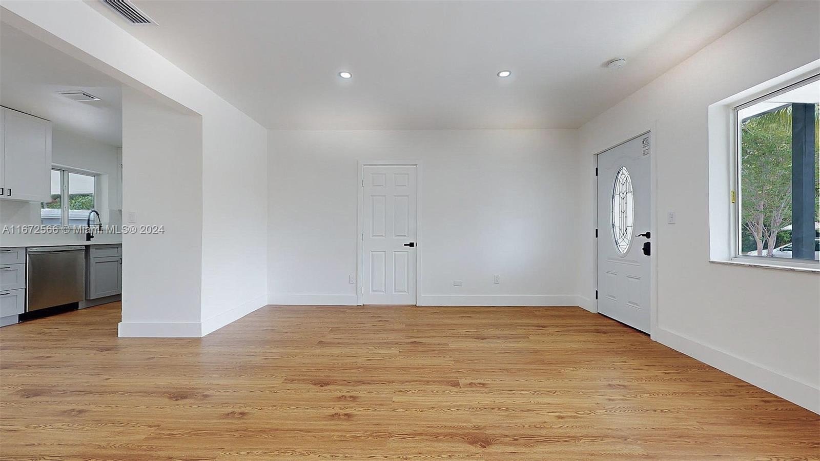 North Miami Beach, Florida, 33162, United States, 3 Bedrooms Bedrooms, ,2 BathroomsBathrooms,Residential,For Sale,1944950
