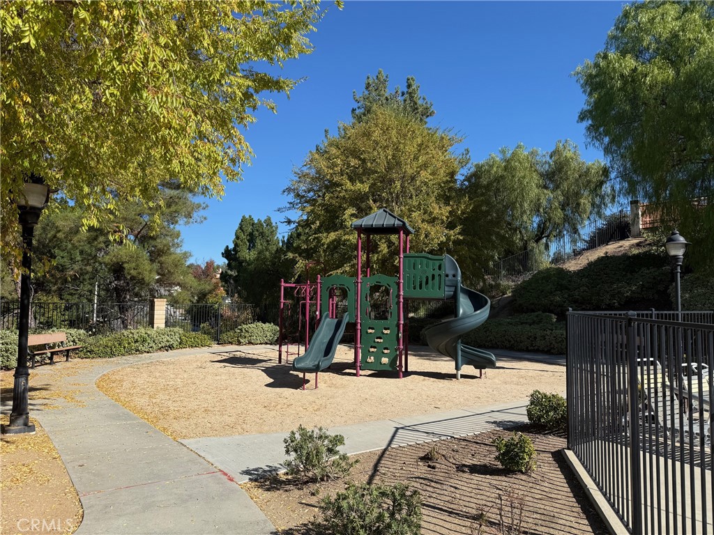 Temecula, California, 92591, United States, 3 Bedrooms Bedrooms, ,3 BathroomsBathrooms,Residential,For Sale,1989212