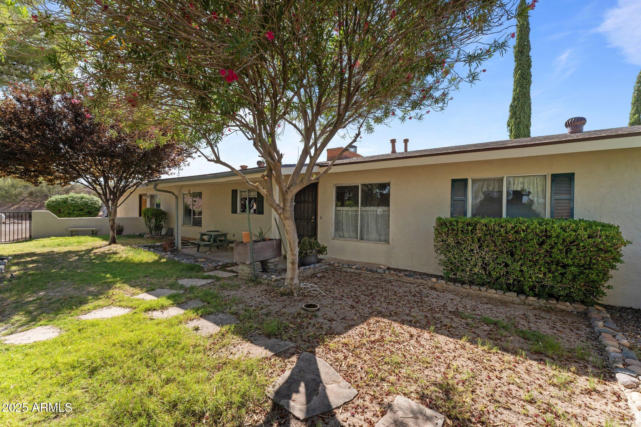 Wickenburg, Arizona, 85390, United States, 4 Bedrooms Bedrooms, ,2 BathroomsBathrooms,Residential,For Sale,1983414