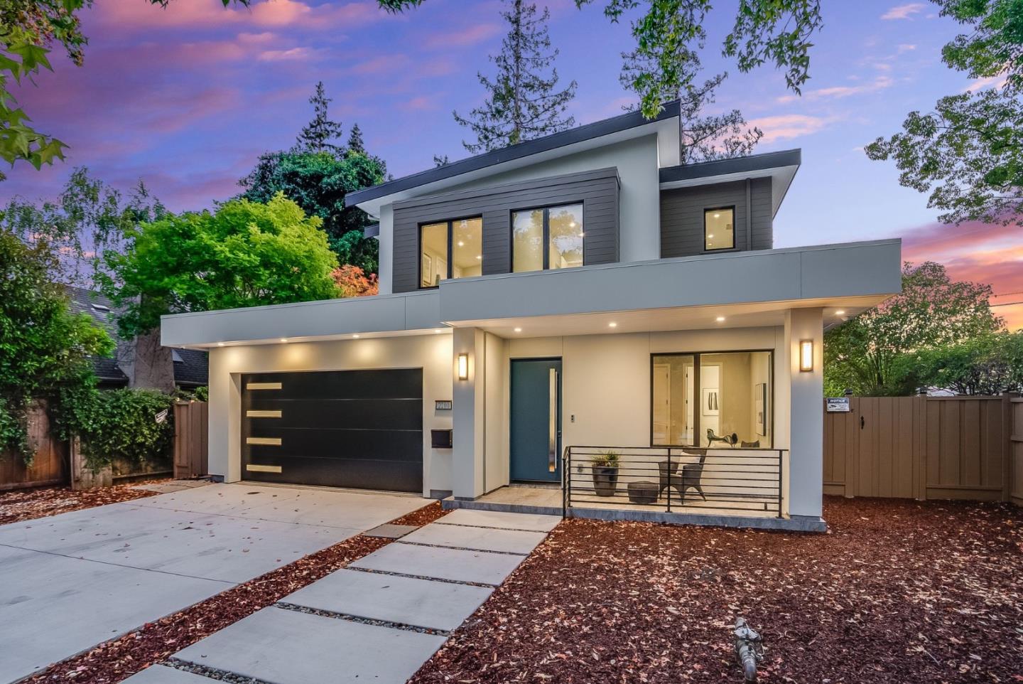 Palo Alto, California, 94303, United States, 4 Bedrooms Bedrooms, ,5 BathroomsBathrooms,Residential,For Sale,1906712