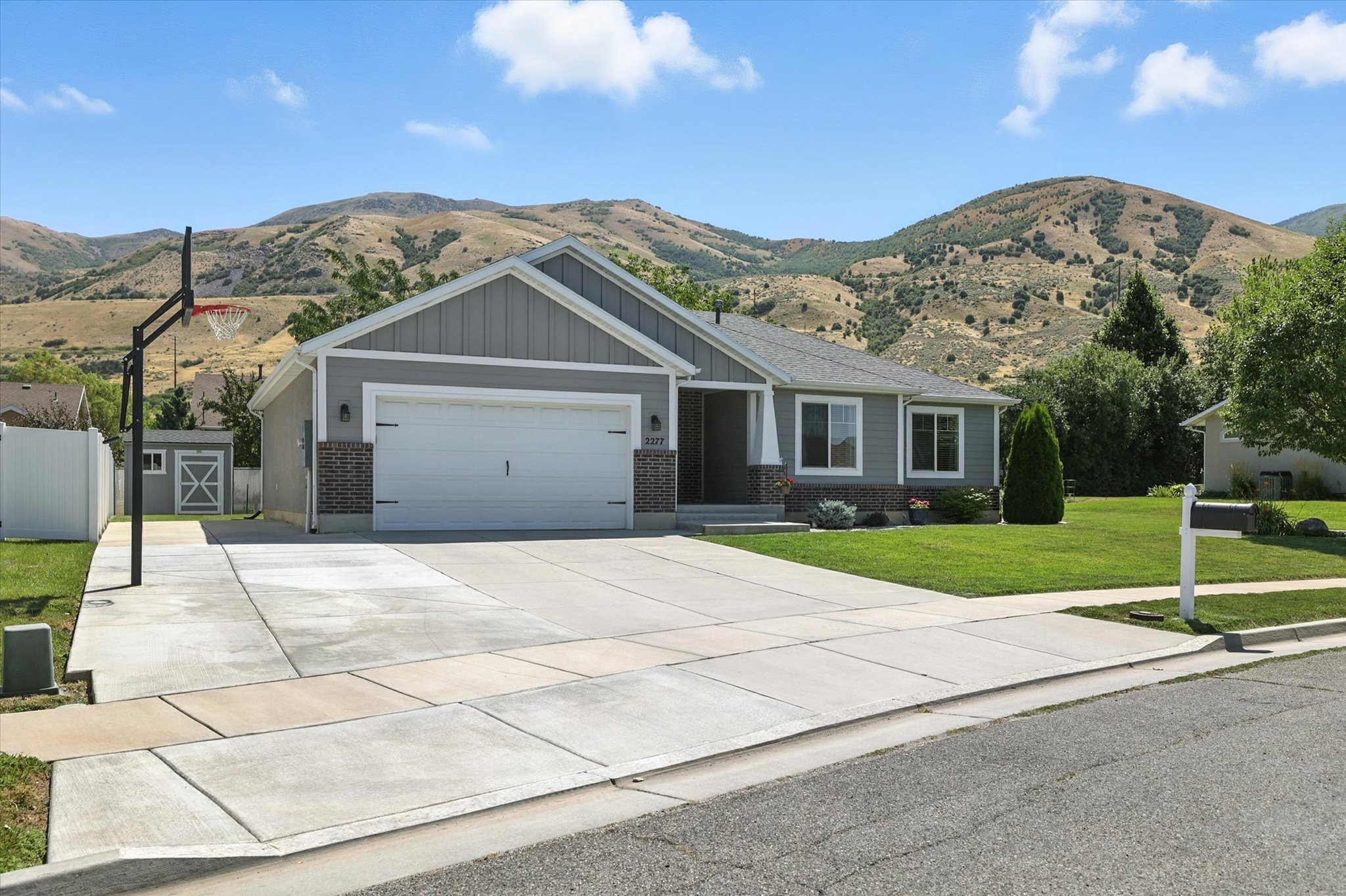 Perry, Utah, 84302, United States, 6 Bedrooms Bedrooms, ,3 BathroomsBathrooms,Residential,For Sale,1903790