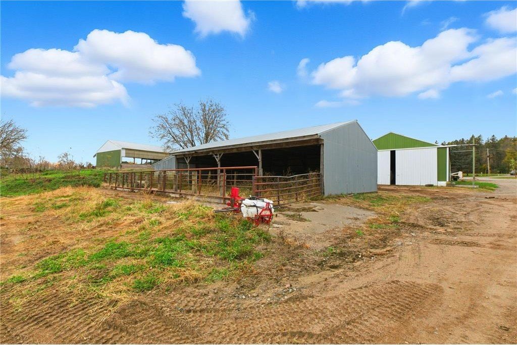 Holdingford, Minnesota, 56340, United States, 5 Bedrooms Bedrooms, ,2 BathroomsBathrooms,Residential,For Sale,1977131