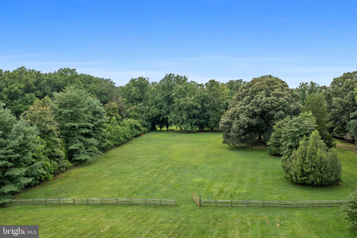 Annapolis, Maryland, 21403, United States, 5 Bedrooms Bedrooms, ,4 BathroomsBathrooms,Residential,For Sale,1895368