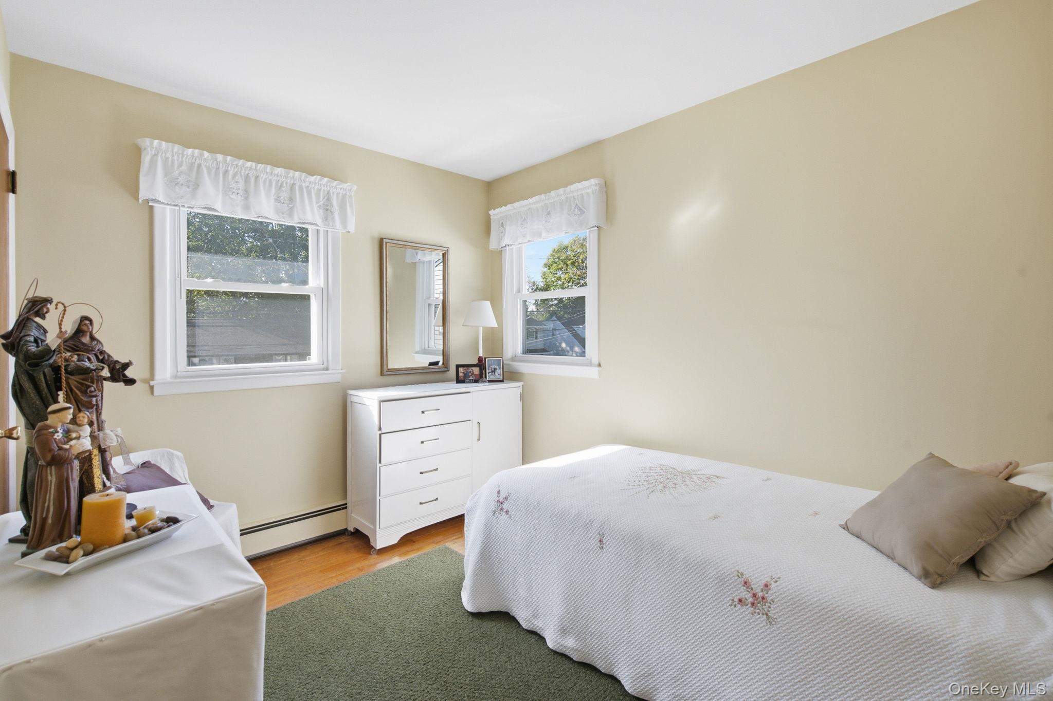 249 E 17th Street, Huntington Station, NY, 11746 - 物件實景